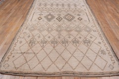 Moroccan Rug with Ivory Lattice Mid Century