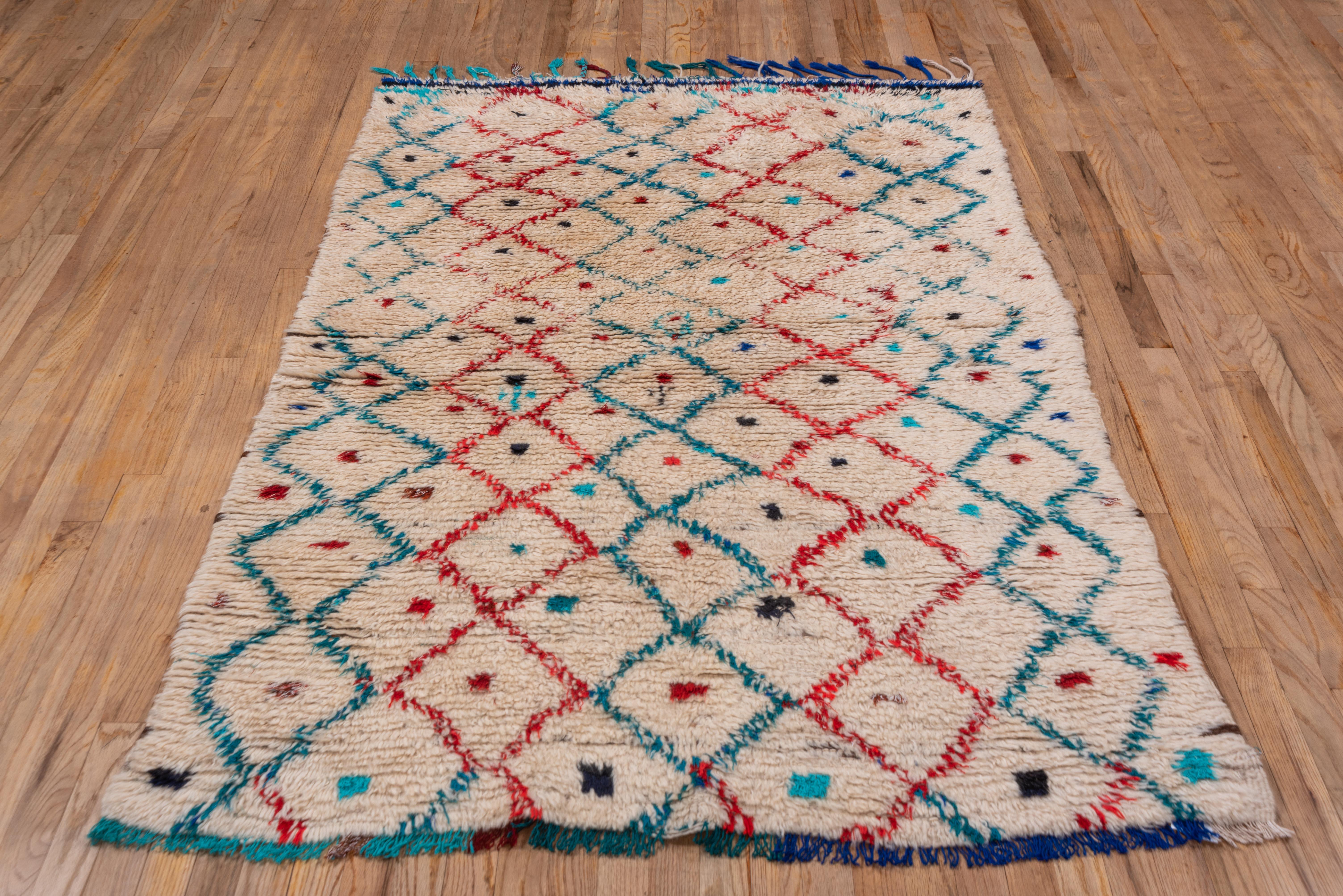 Marokkanischer Teppich mit türkischer Wolle in mehrfarbigem primariem Rot-Blau (20. Jahrhundert) im Angebot