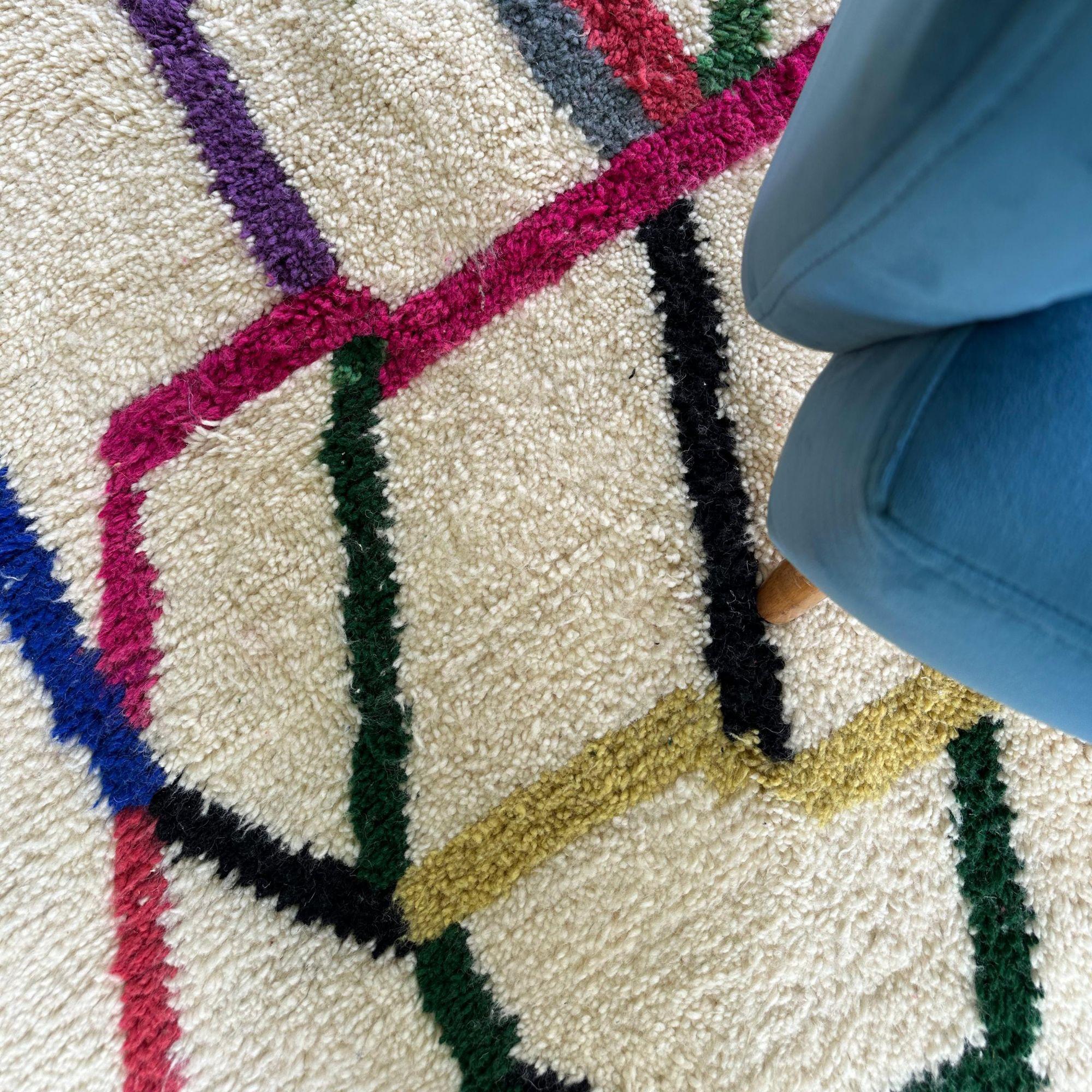 Noué à la main Tapis marocains -  Tapis marocain blanc 5x8  Tissé à la main Design Contemporary en vente