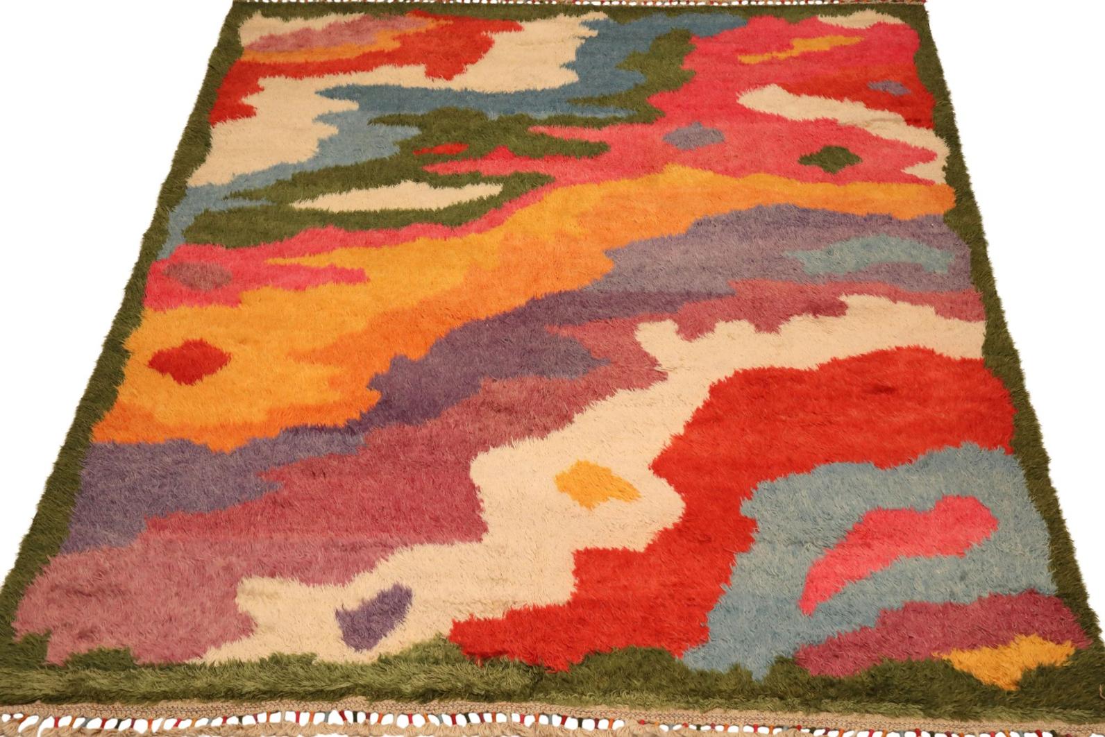 Discover the elegance of Moroccan Shaggy featuring Area Rugs. Designed with meticulous attention to detail, this exclusive design is perfect for enhancing your space.