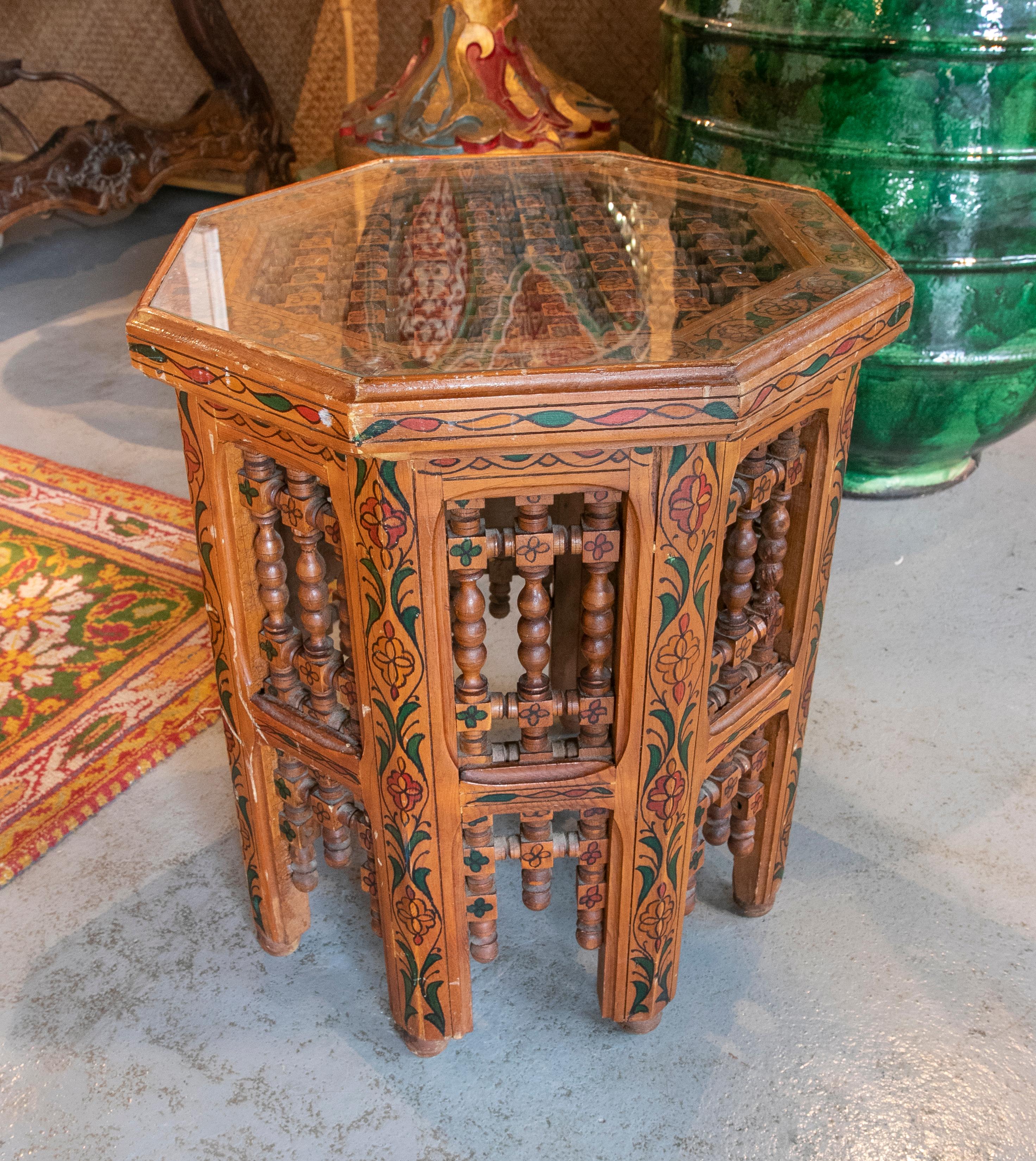 20th Century Moroccan Side Table in Carved and Hand Painted Wood