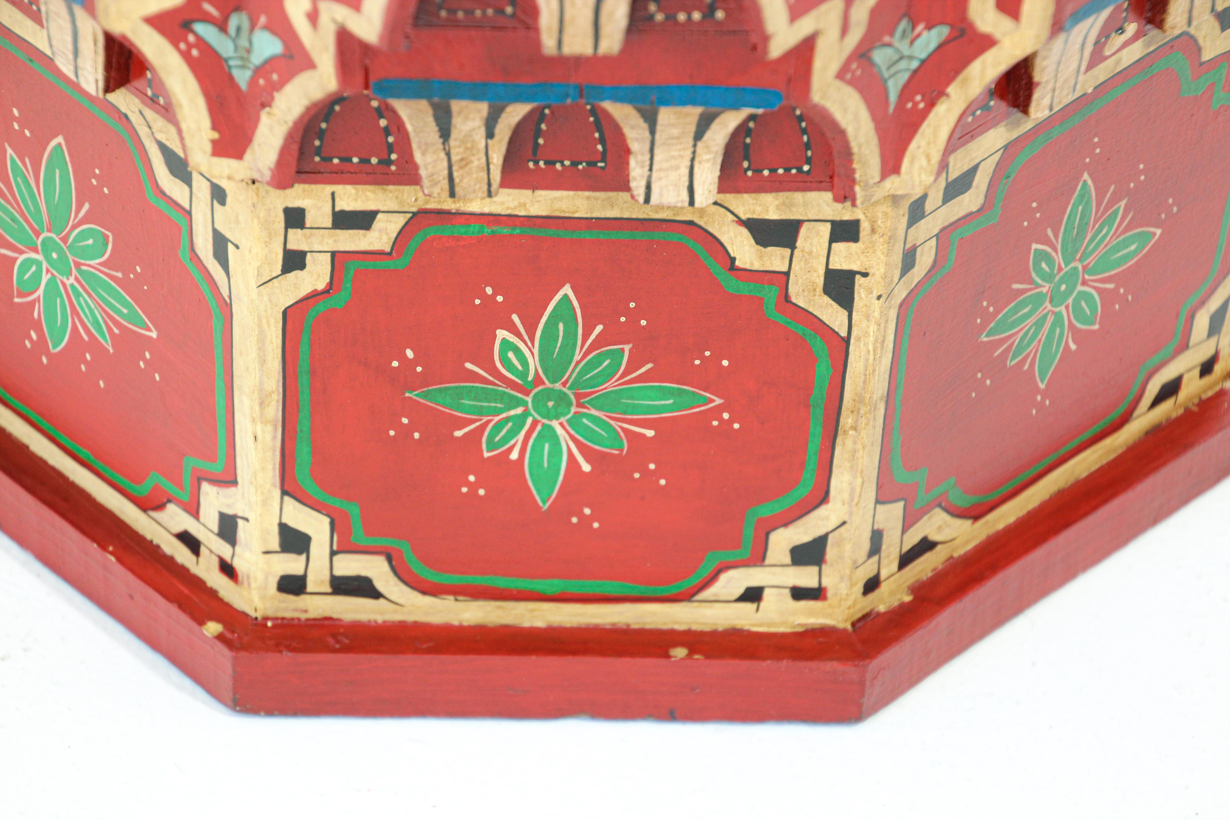Moroccan Side Table Hand Painted with Red Moorish Design In Good Condition For Sale In North Hollywood, CA