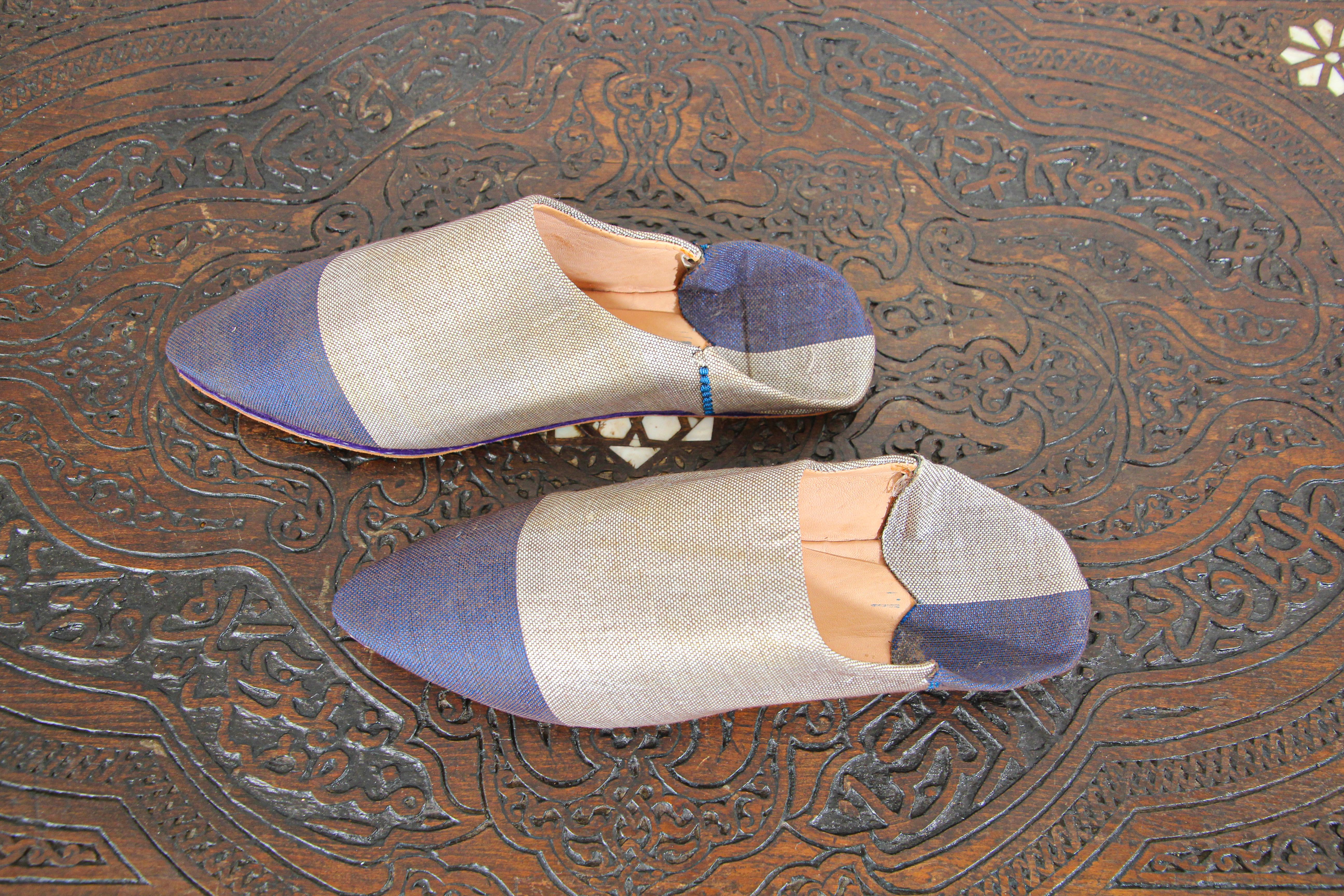 Hand-Crafted Moroccan Silk Slippers Babouches For Sale