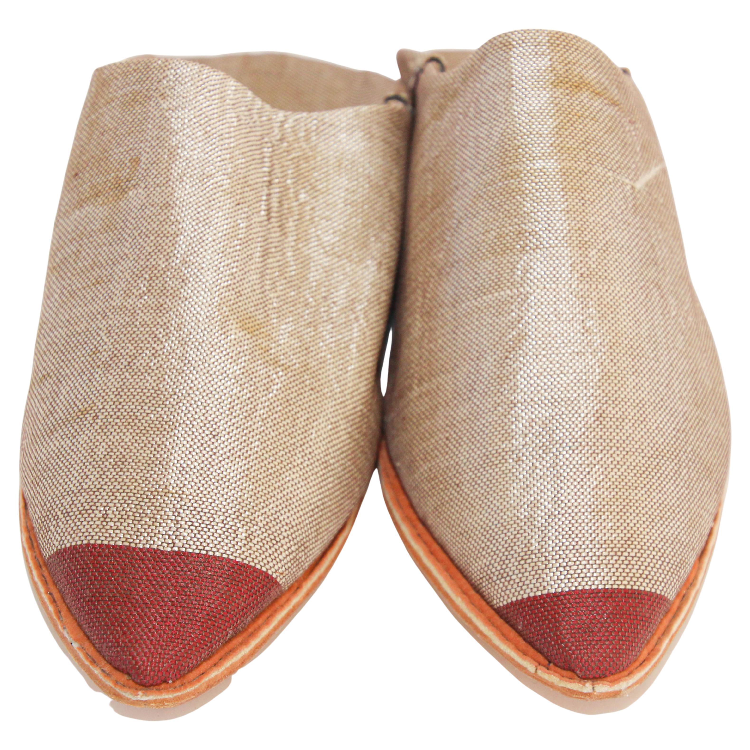 Moroccan Silk Slippers Babouches from Marrakech Pointed Flat Mules Silver For Sale