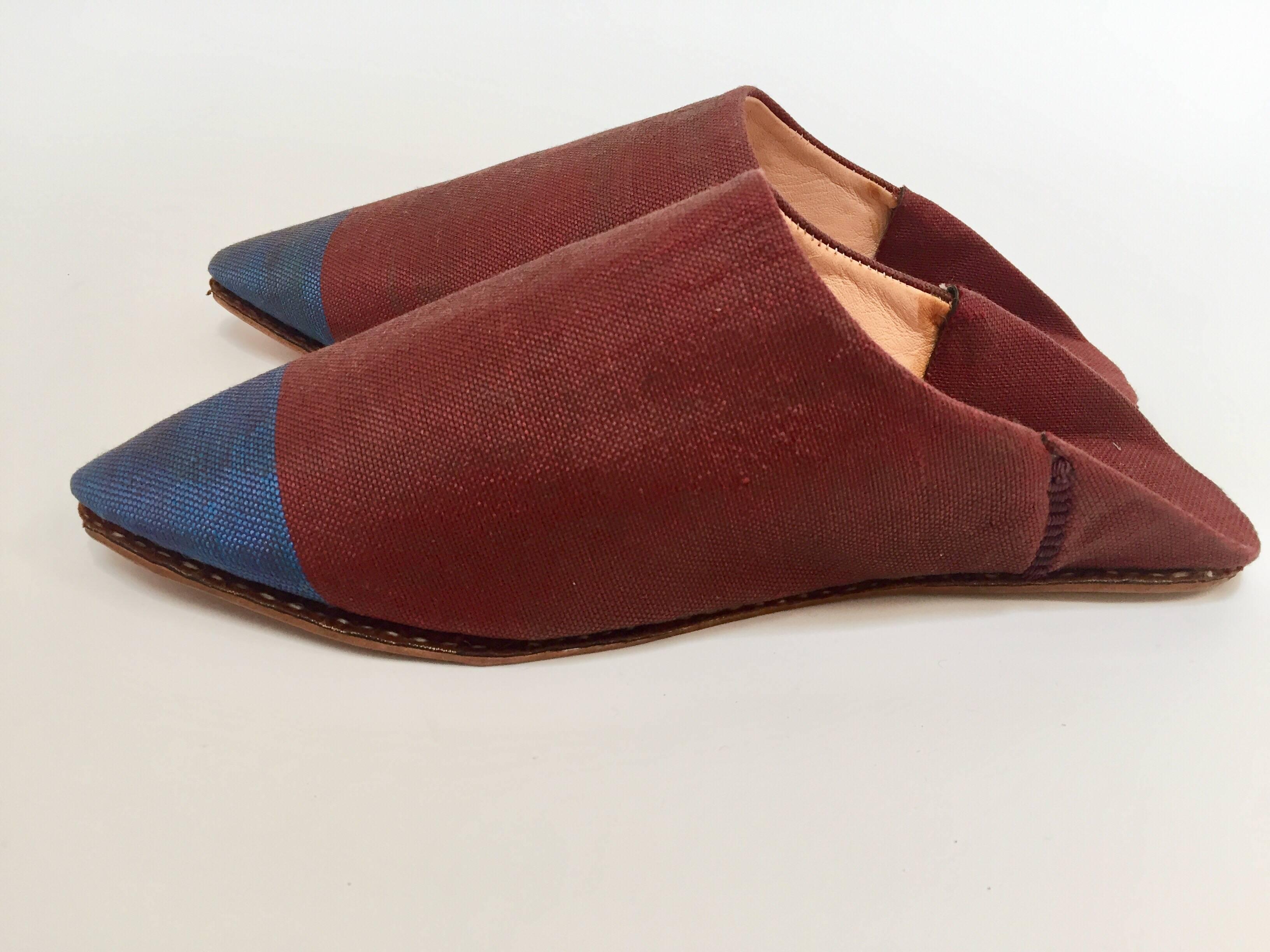 Moroccan Silk Slippers Burgundy For Sale 2