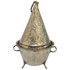 Piatto da portata marocchino placcato in argento Repousse Tajine con coperchio