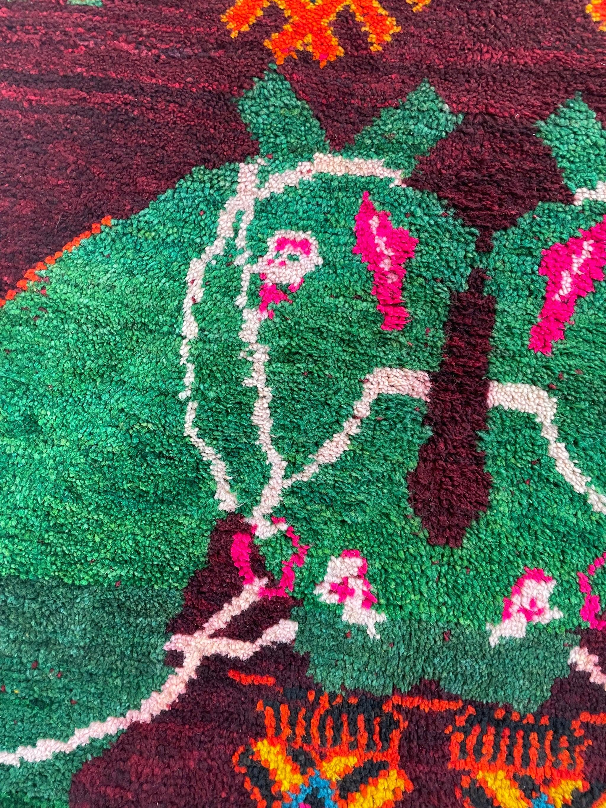 Alfombra marroquí Sister Horse con pelo de lana afelpada, c. 1960-70 Anudado a mano en venta
