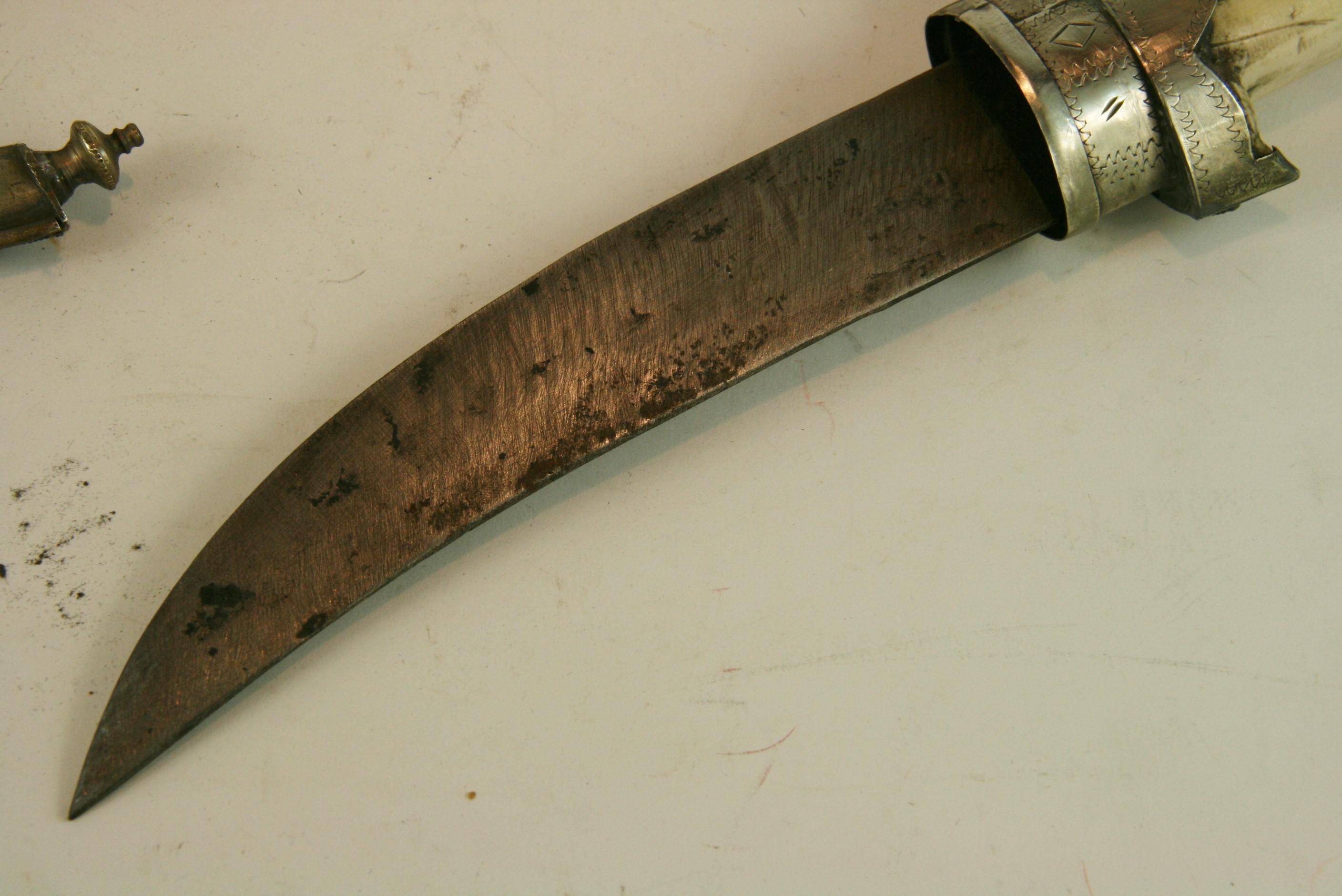 Moroccan Stone Encrusted Silver and Bone Dagger For Sale 8