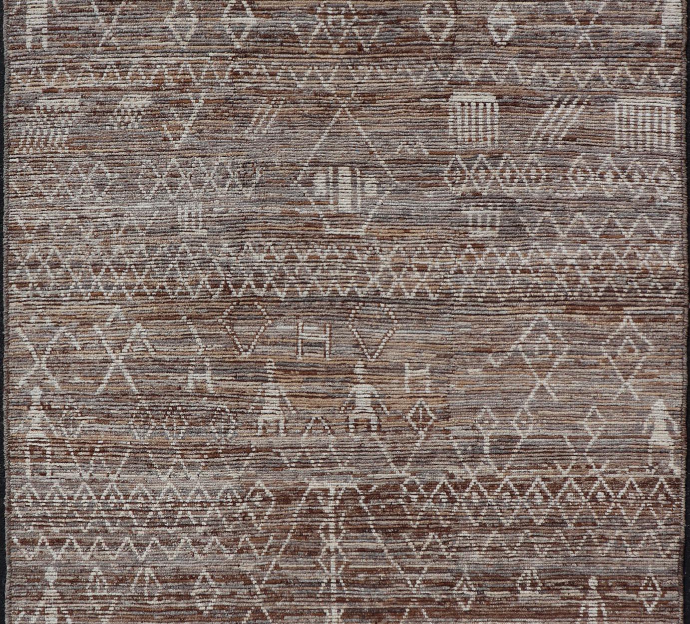 Moroccan Style Distressed Modern Rug in Diamond Design in Earthy Tones For Sale 1