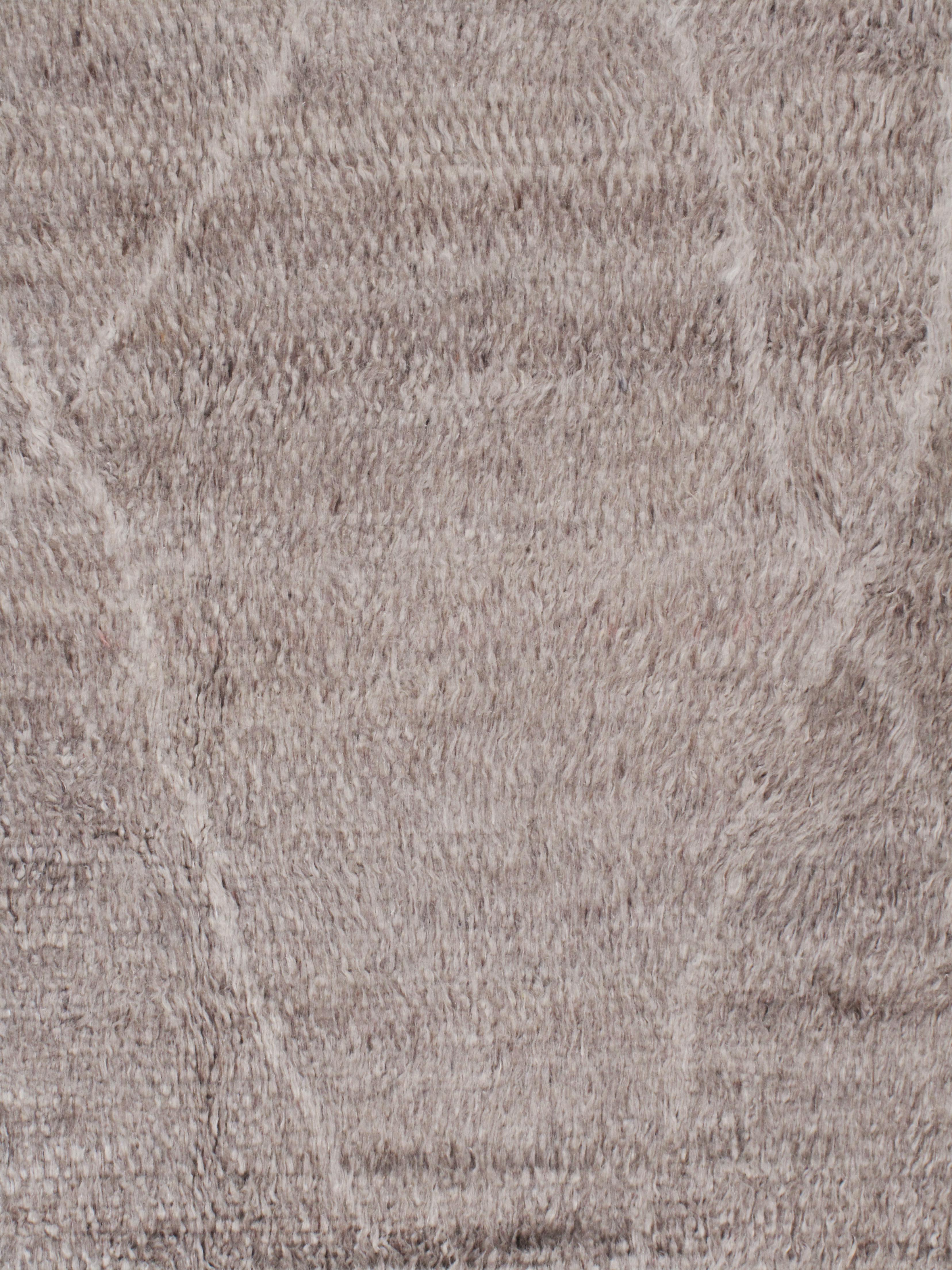 Tappeto Moroccan Gray Ivory Style Fluffy Collection annodato a mano 10'1 x 13'11 in vendita 2