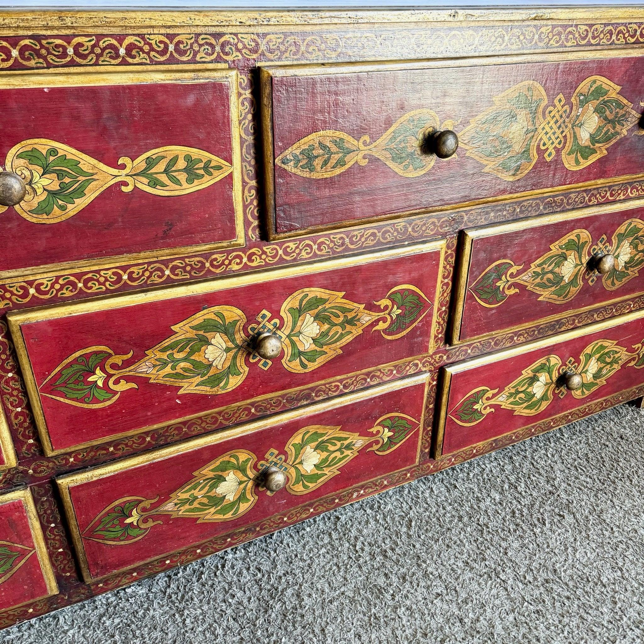 Credenza rossa e oro dipinta a mano in stile marocchino In condizioni buone in vendita a Delray Beach, FL