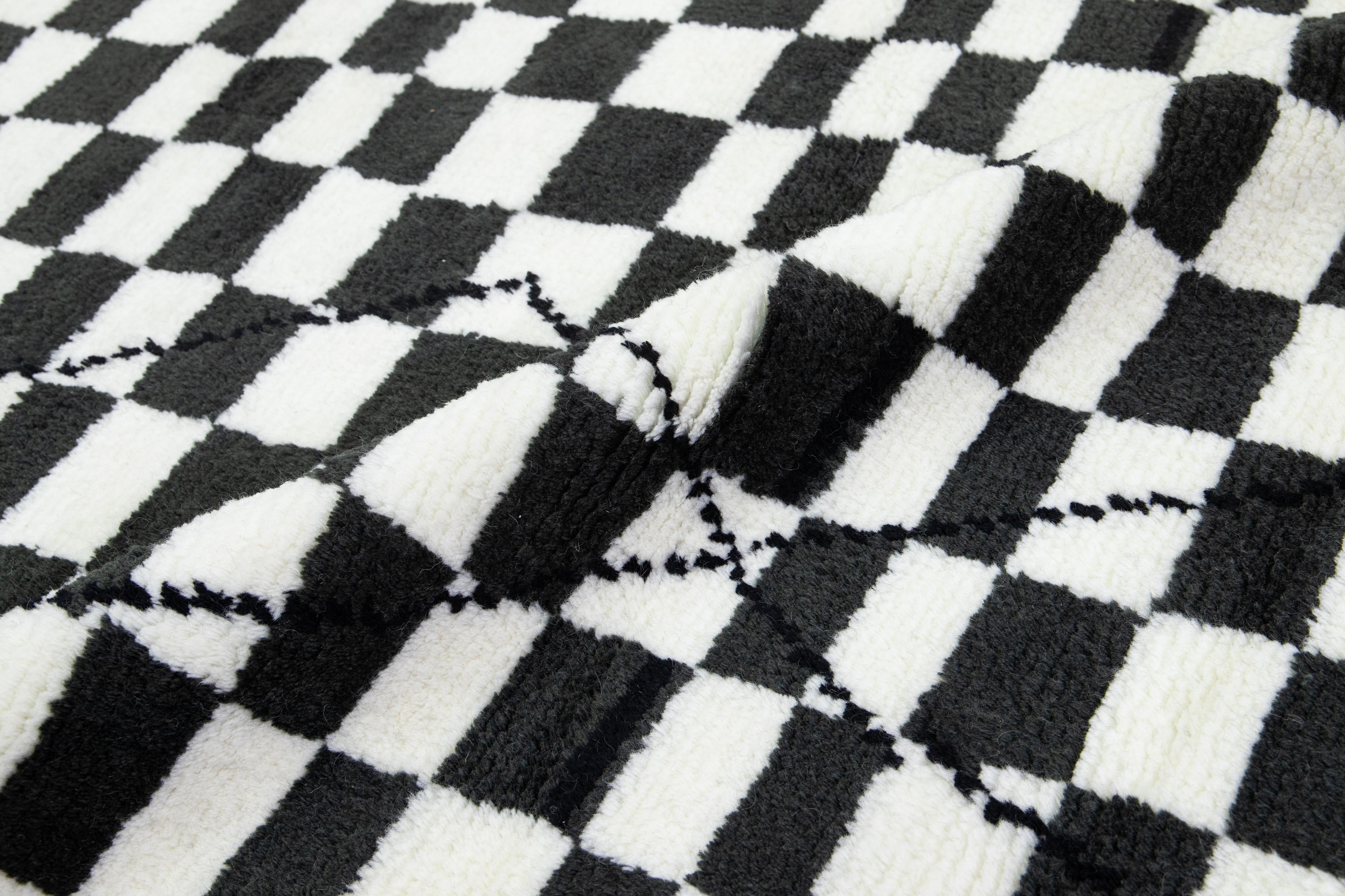 Moroccan-Style Modern Wool Rug With Checker Pattern In Black & White by Apadana For Sale 2