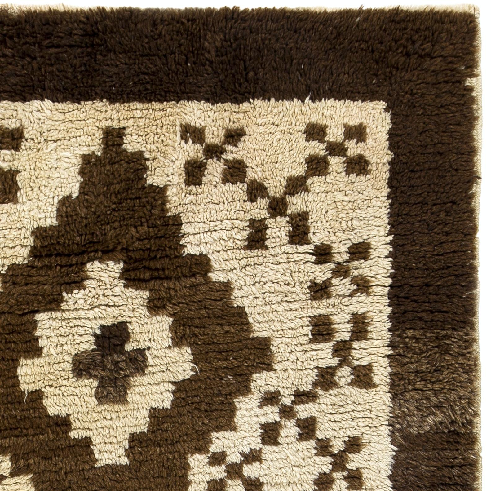 Alfombra de estilo marroquí hecha de lana marrón y beige. Alfombra Beni Ourain anudada a mano Turco en venta