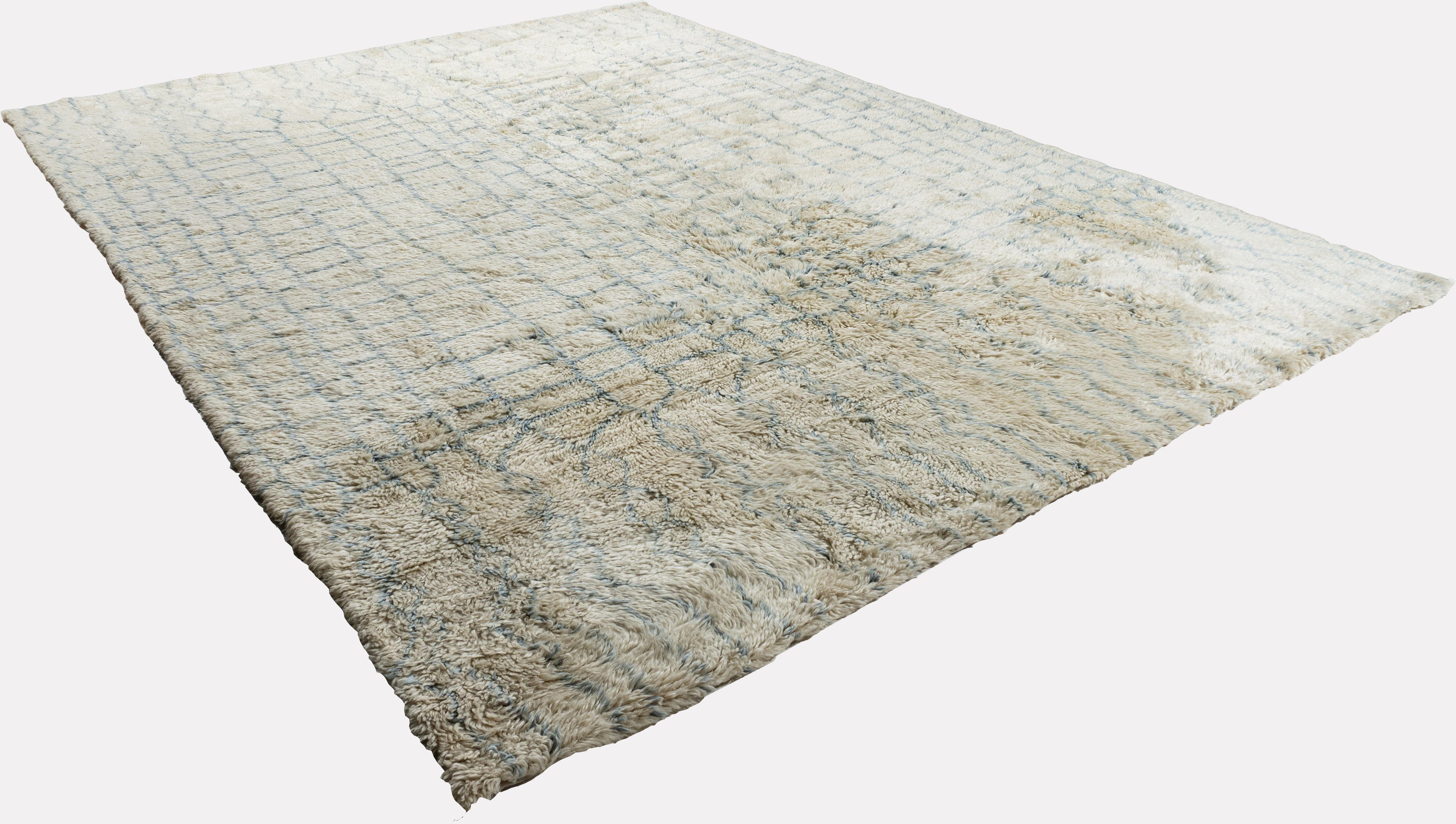 Moroccan Syle Fluffy Collection Rug  10'5 x 14' For Sale 4
