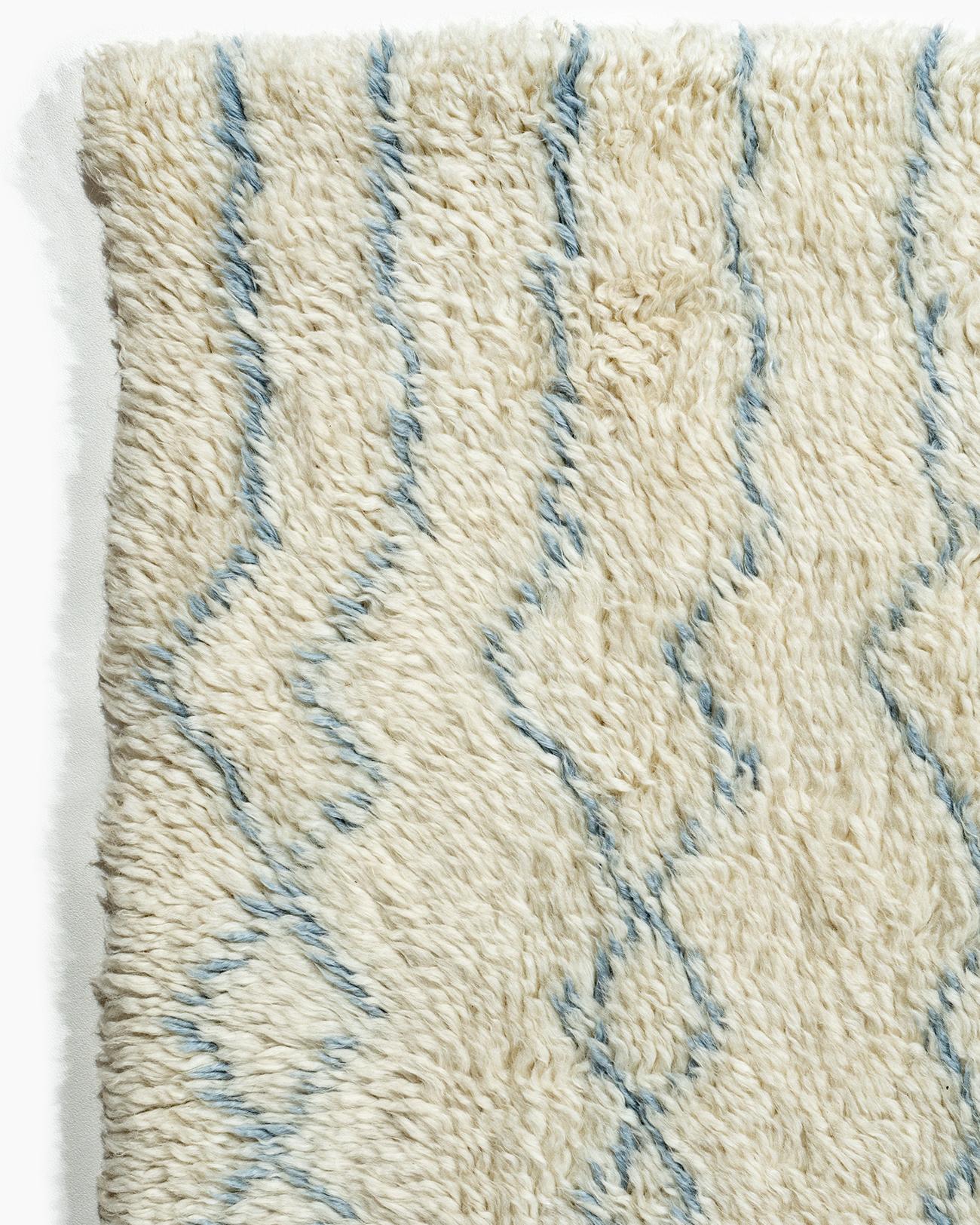 Moroccan Syle Fluffy Collection Rug  10'5 x 14' For Sale 5