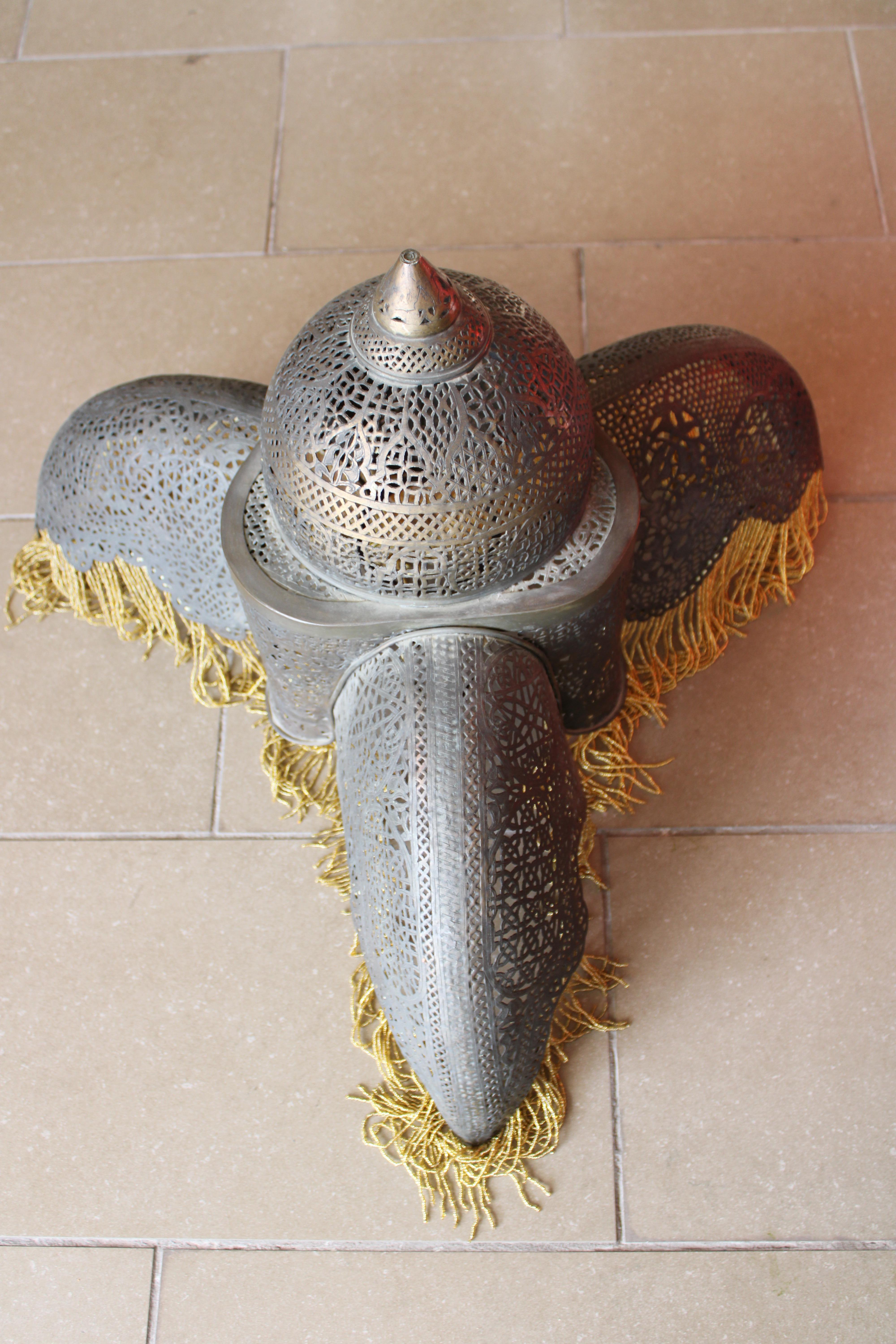 Moroccan Table Lamp with Fringe For Sale 2