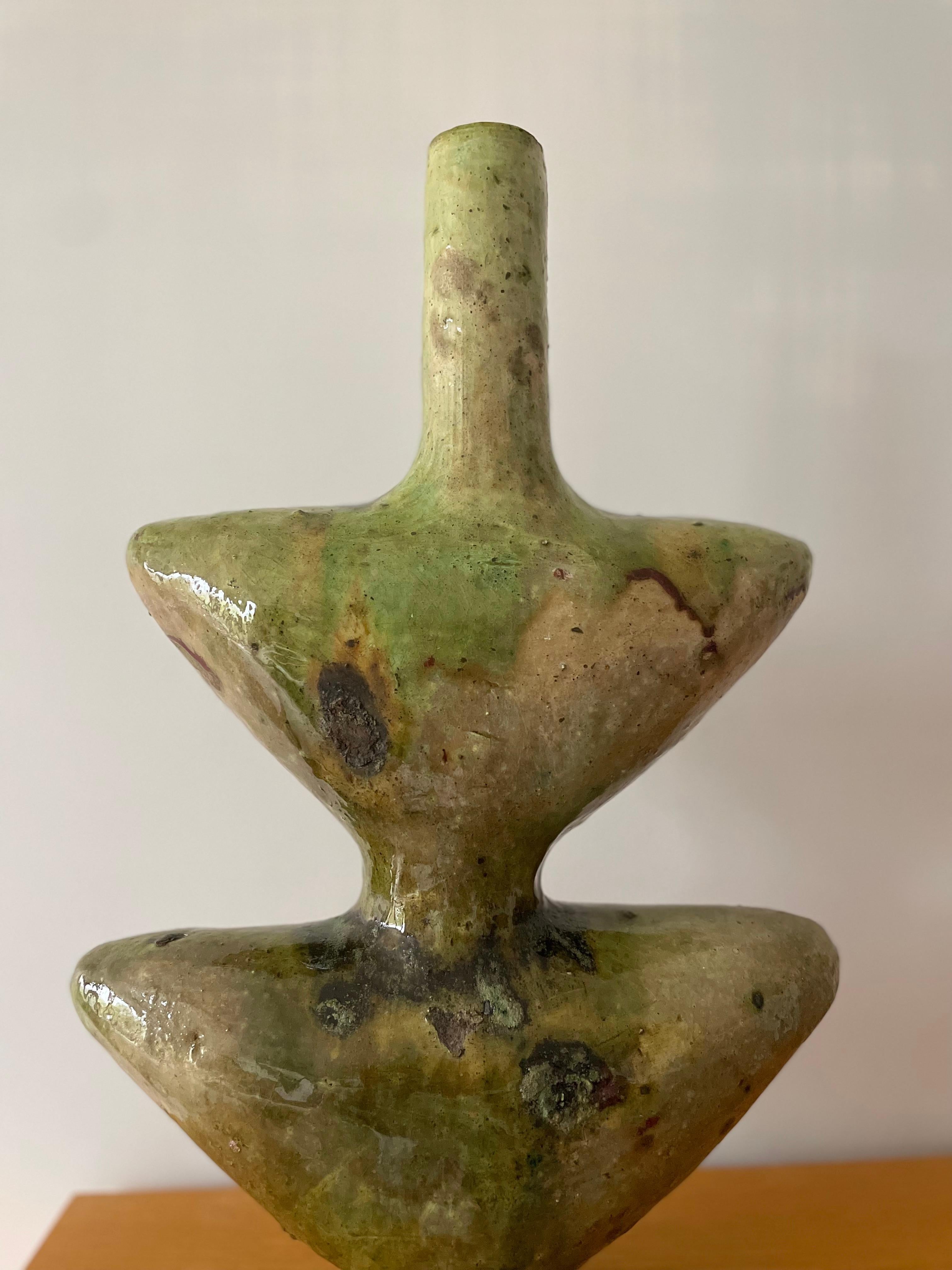20ième siècle Sculpture de vase en céramique marocaine Tamegroute Cet émail vert vintage fabriqué à la main en vente