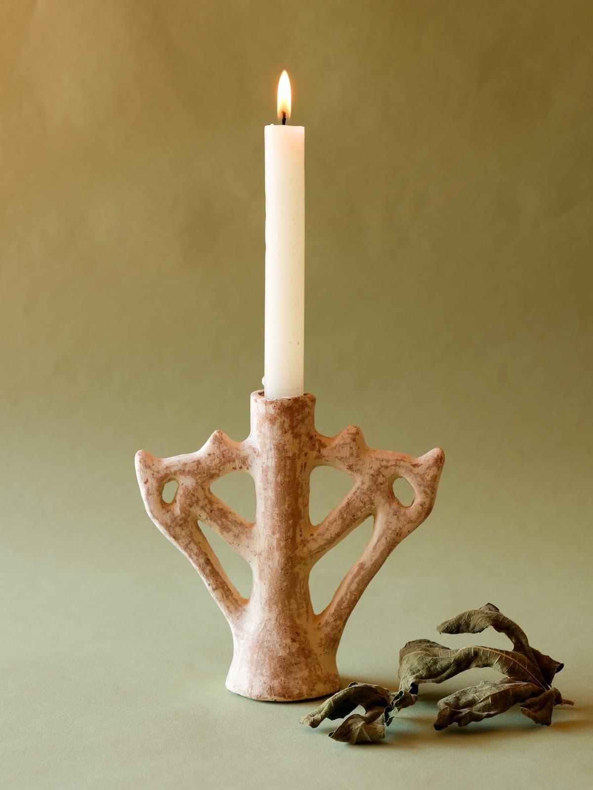 Marokkanischer Terrakotta-Kerzenhalter, handgefertigt und handbemalt von der Keramik Houda im Zustand „Neu“ im Angebot in Marseille, FR