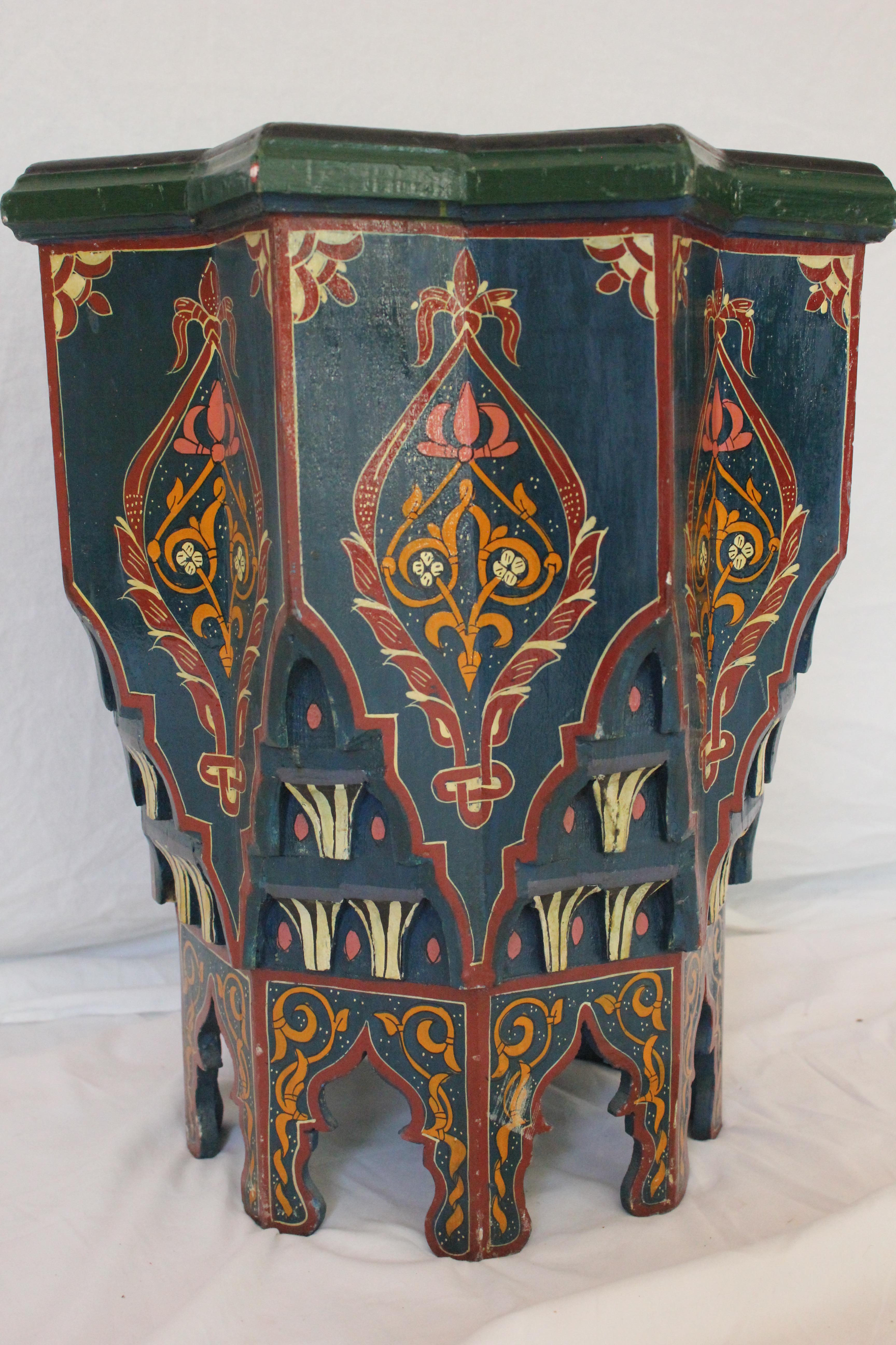 Hand-Crafted Moroccan Tile Top Hand Painted Octagonal Side Table Late 20th Century For Sale