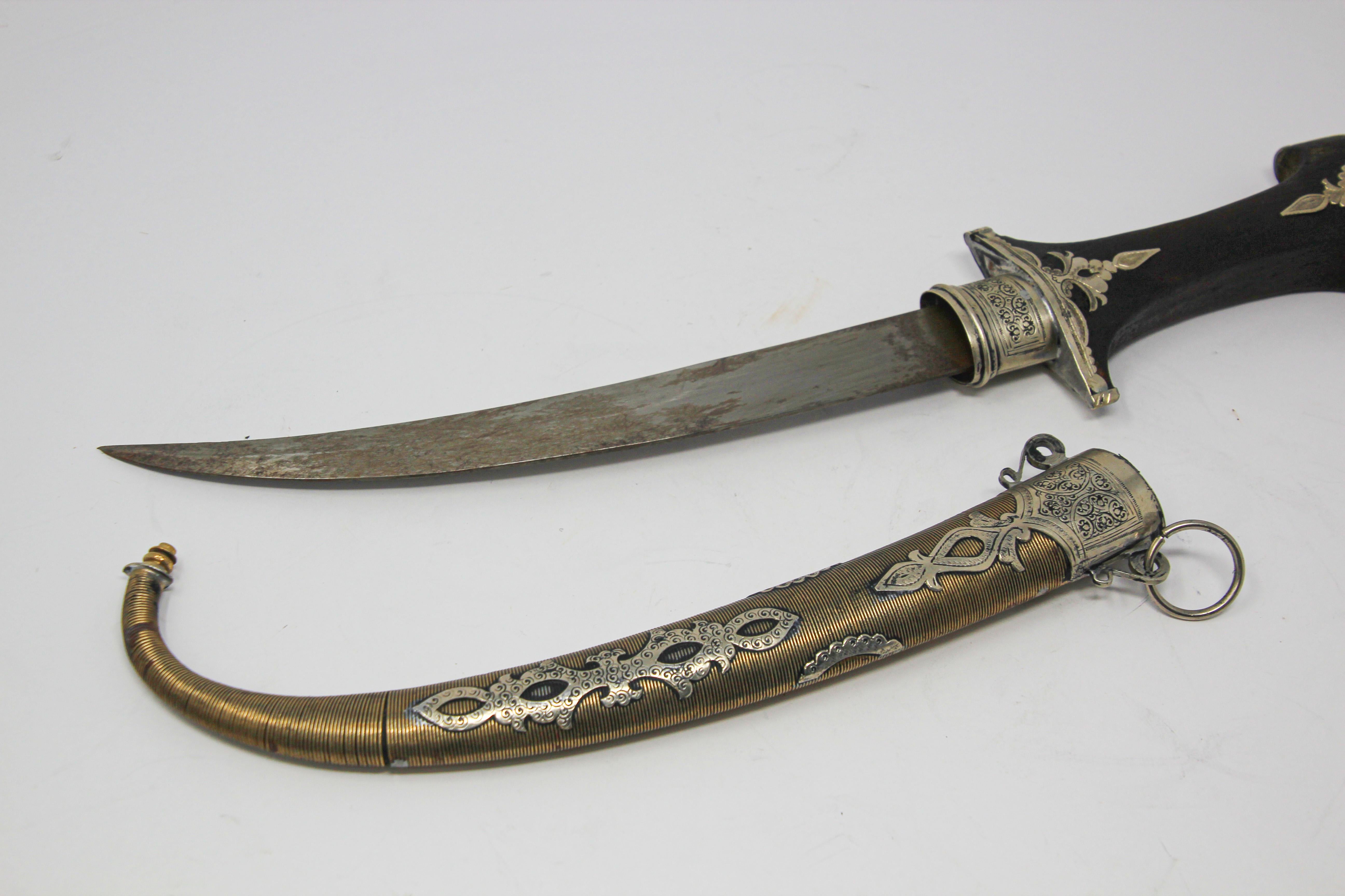 Moroccan Tribal Khoumya Dagger For Sale 9