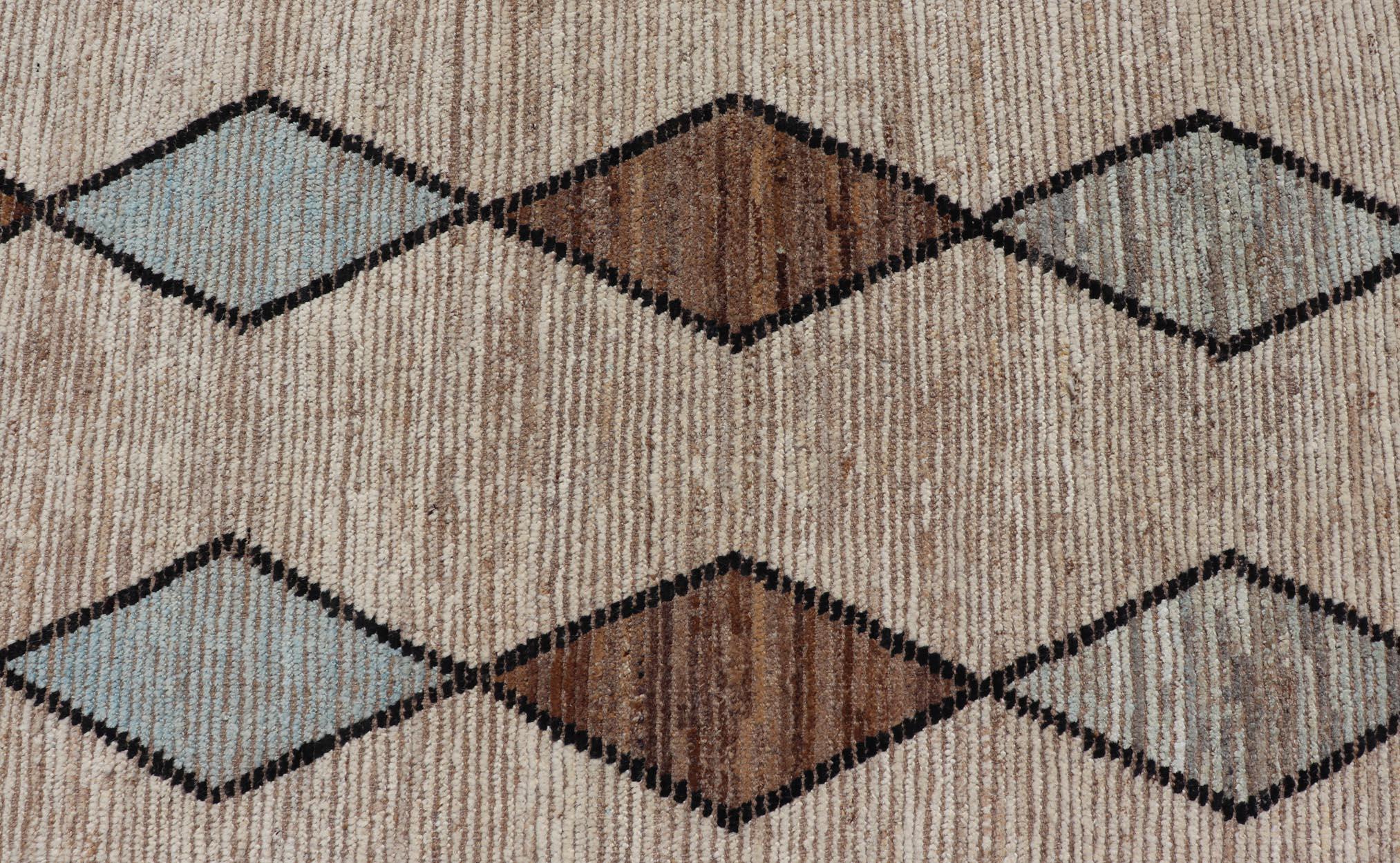 Tribale Runner tribale marocchino con design geometrico nei toni del marrone e del blu freddo. in vendita
