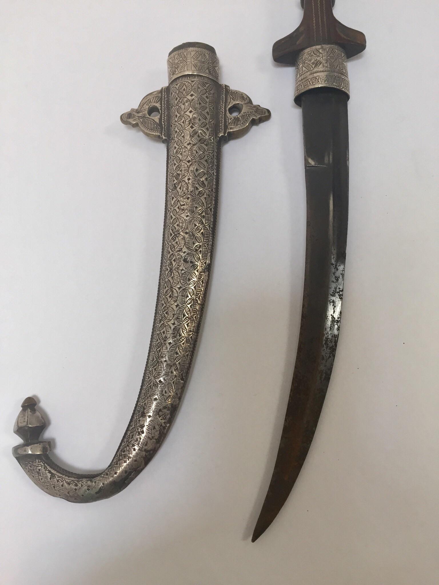 Moroccan Tribal Silver Khoumya Dagger 2
