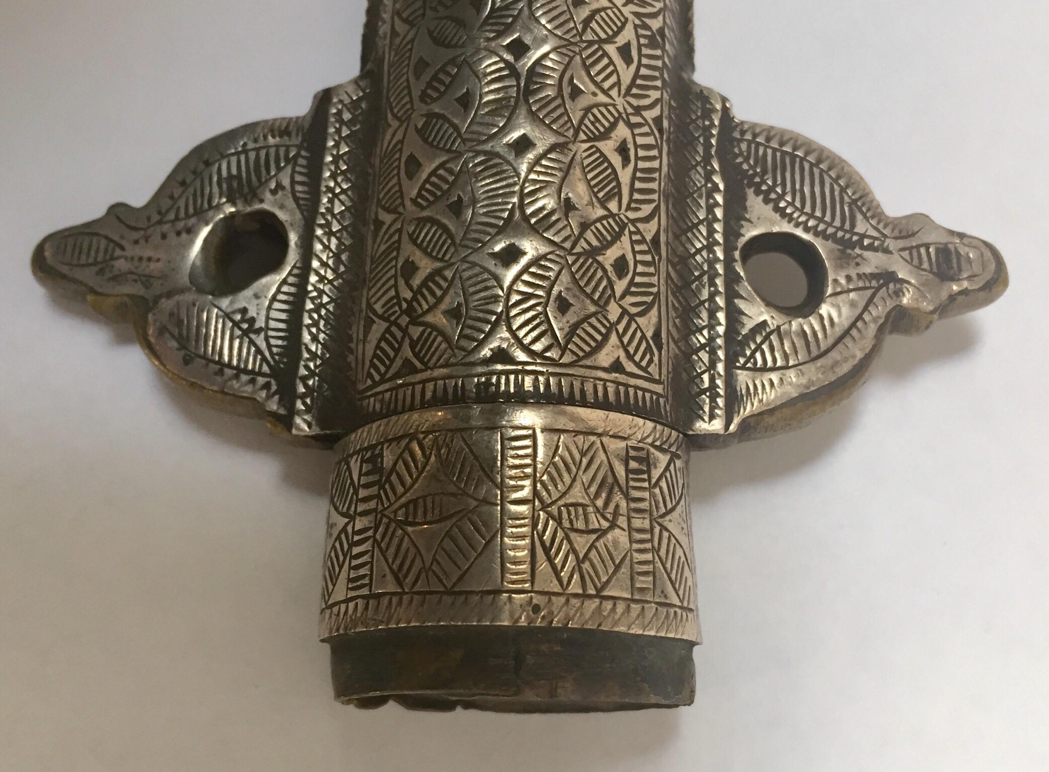 Moroccan Tribal Silver Khoumya Dagger 9