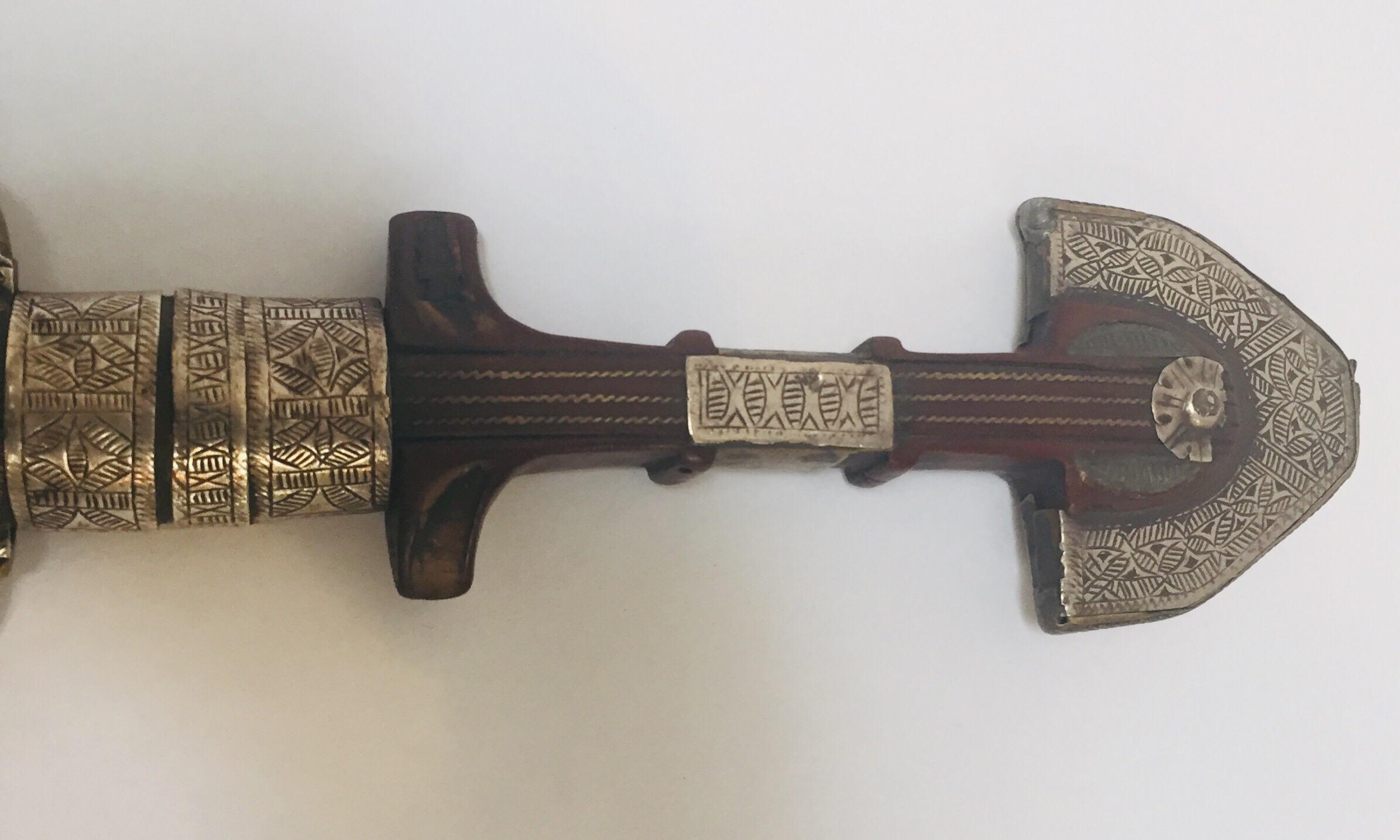 Metal Moroccan Tribal Silver Khoumya Dagger