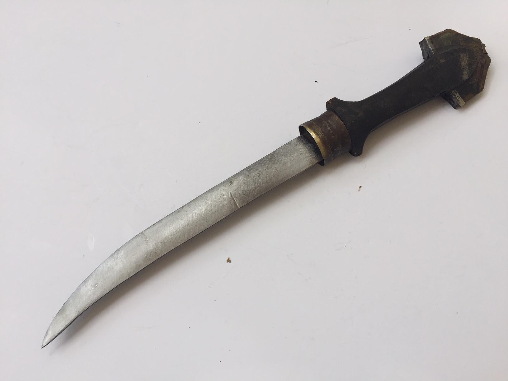 Moroccan Tribal Silvered Khoumya Dagger 3