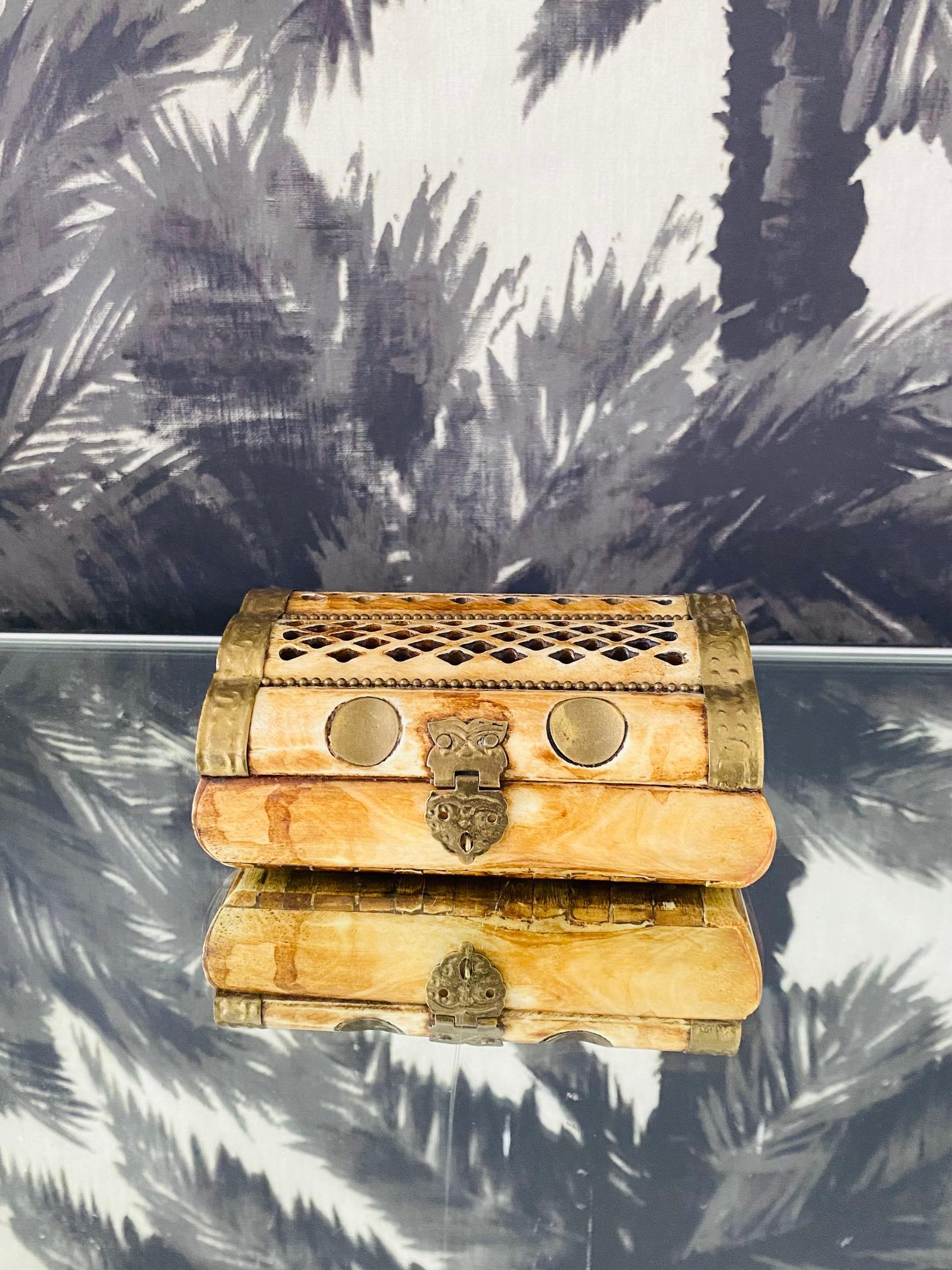 Moroccan Trinket Box in Bone and Hammered Brass, c. 1960's In Good Condition In Fort Lauderdale, FL
