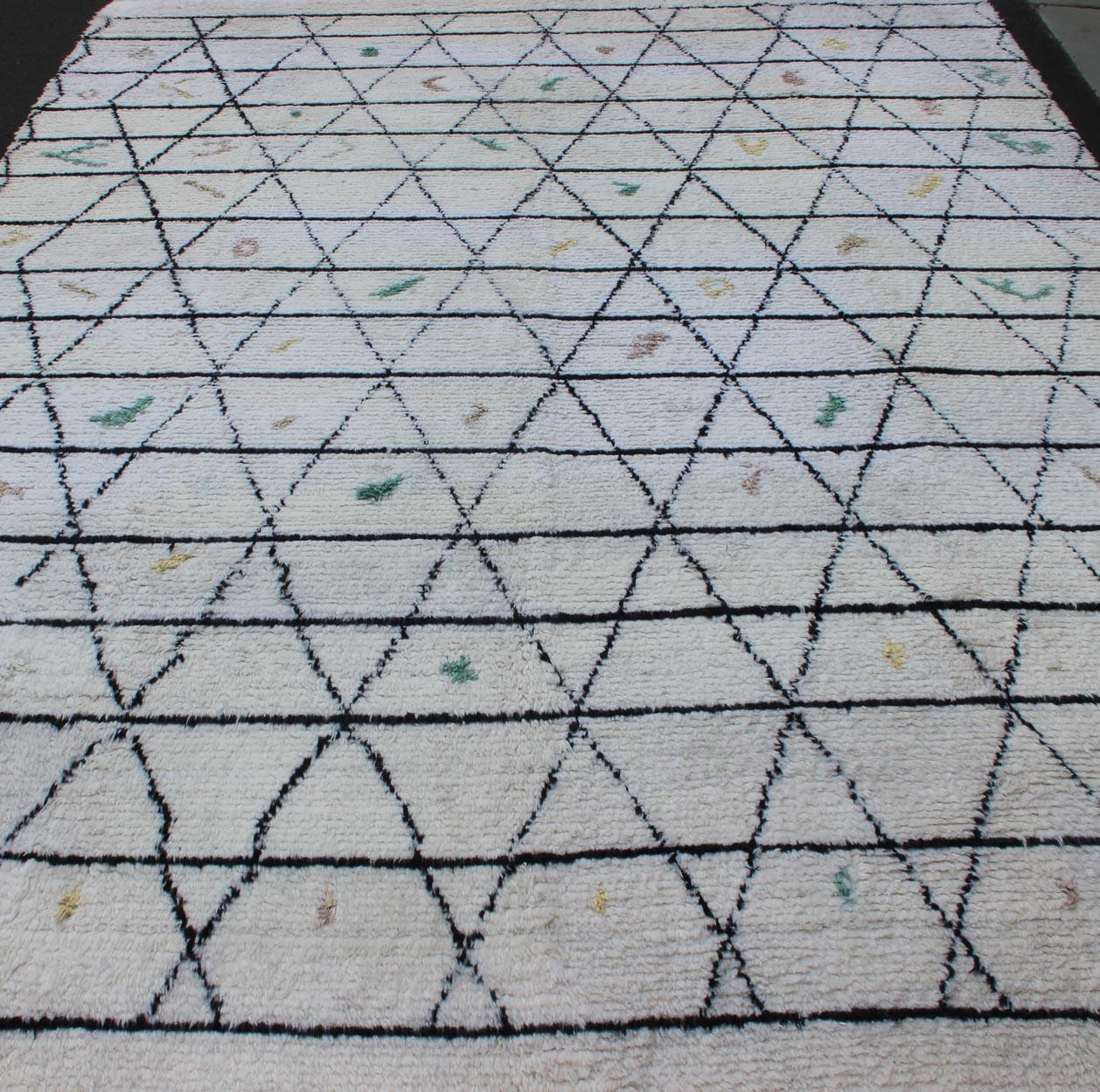 Wool Moroccan Tulu Rug on Ivory Background with Black Diamond shapes  For Sale