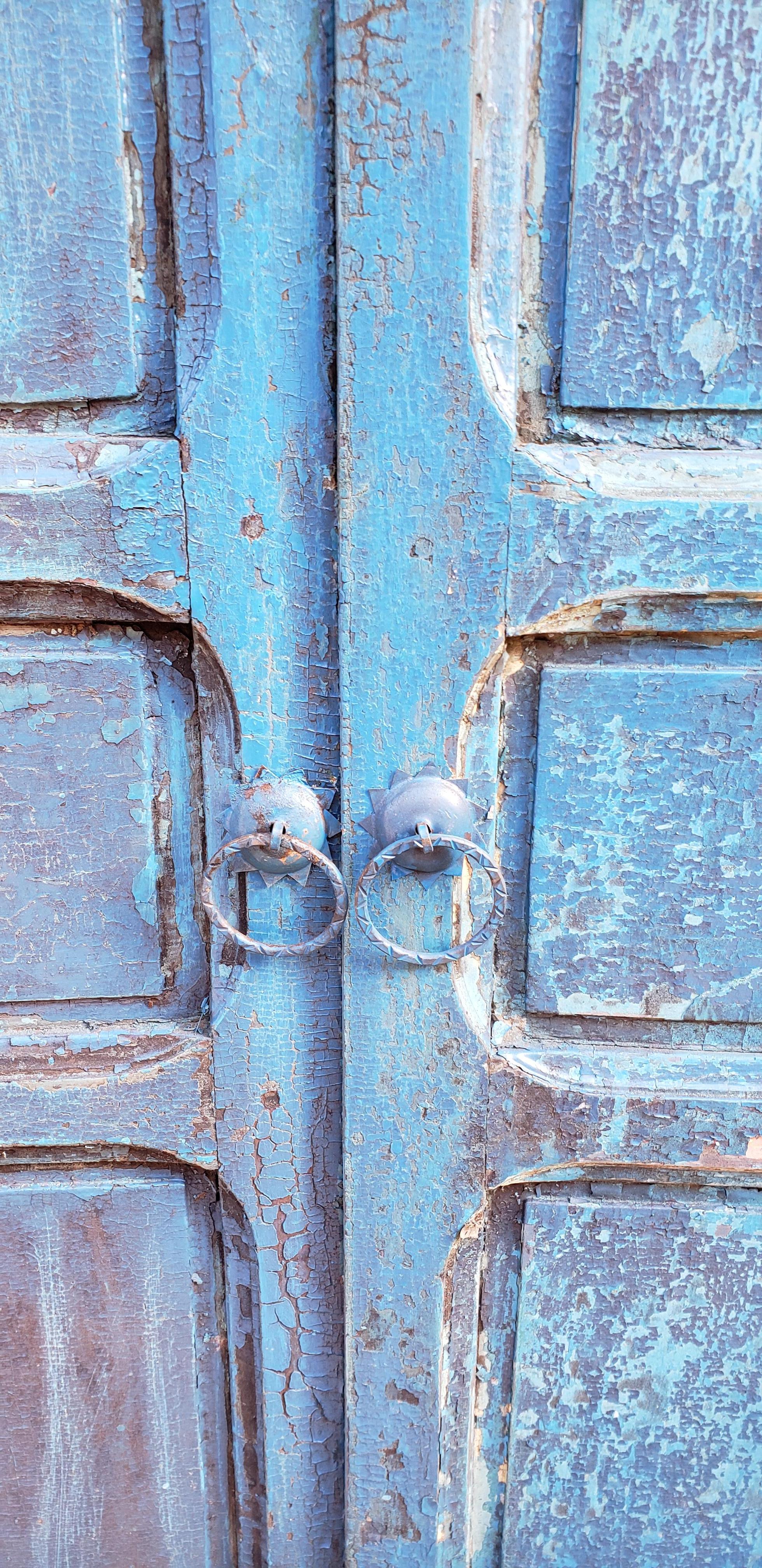 Hand-Carved Moroccan Turquoise Old Window Frame, 23MO56 For Sale