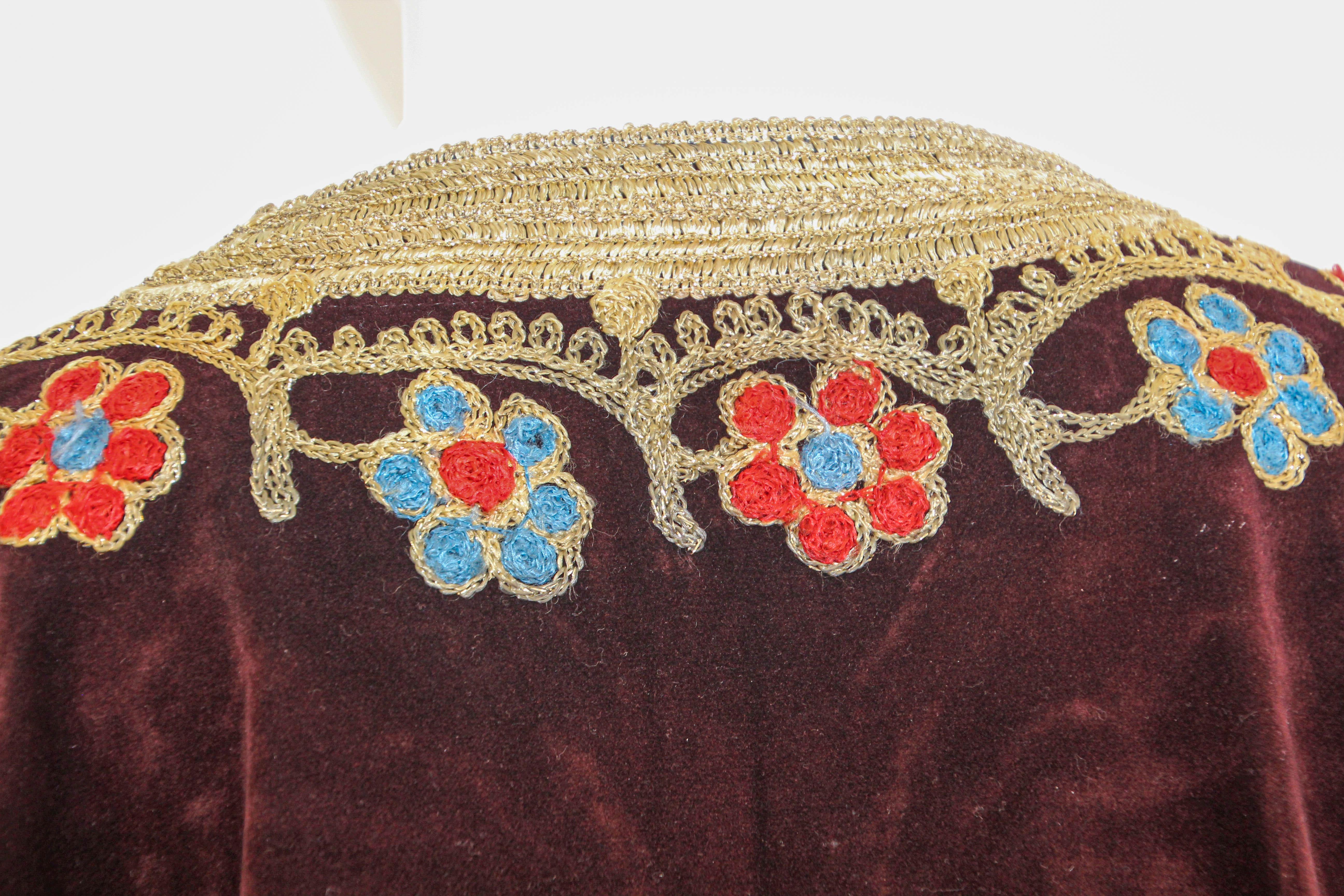 1960s Moroccan Velvet Kaftan Embroidered Vintage Bohemian Caftan For Sale 13
