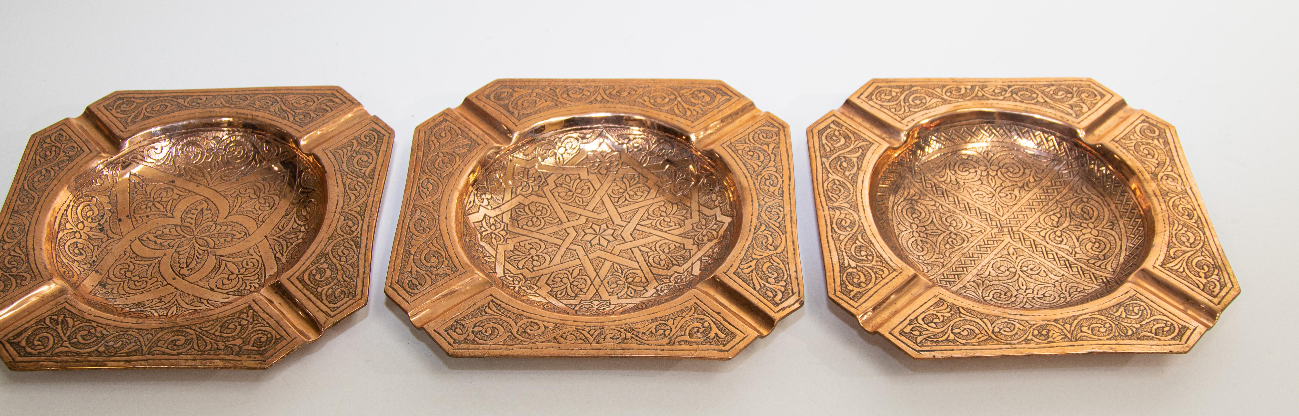 Moroccan Vintage Ashtray Hammered Copper Moorish Design Octagonal Dish 1950's 1