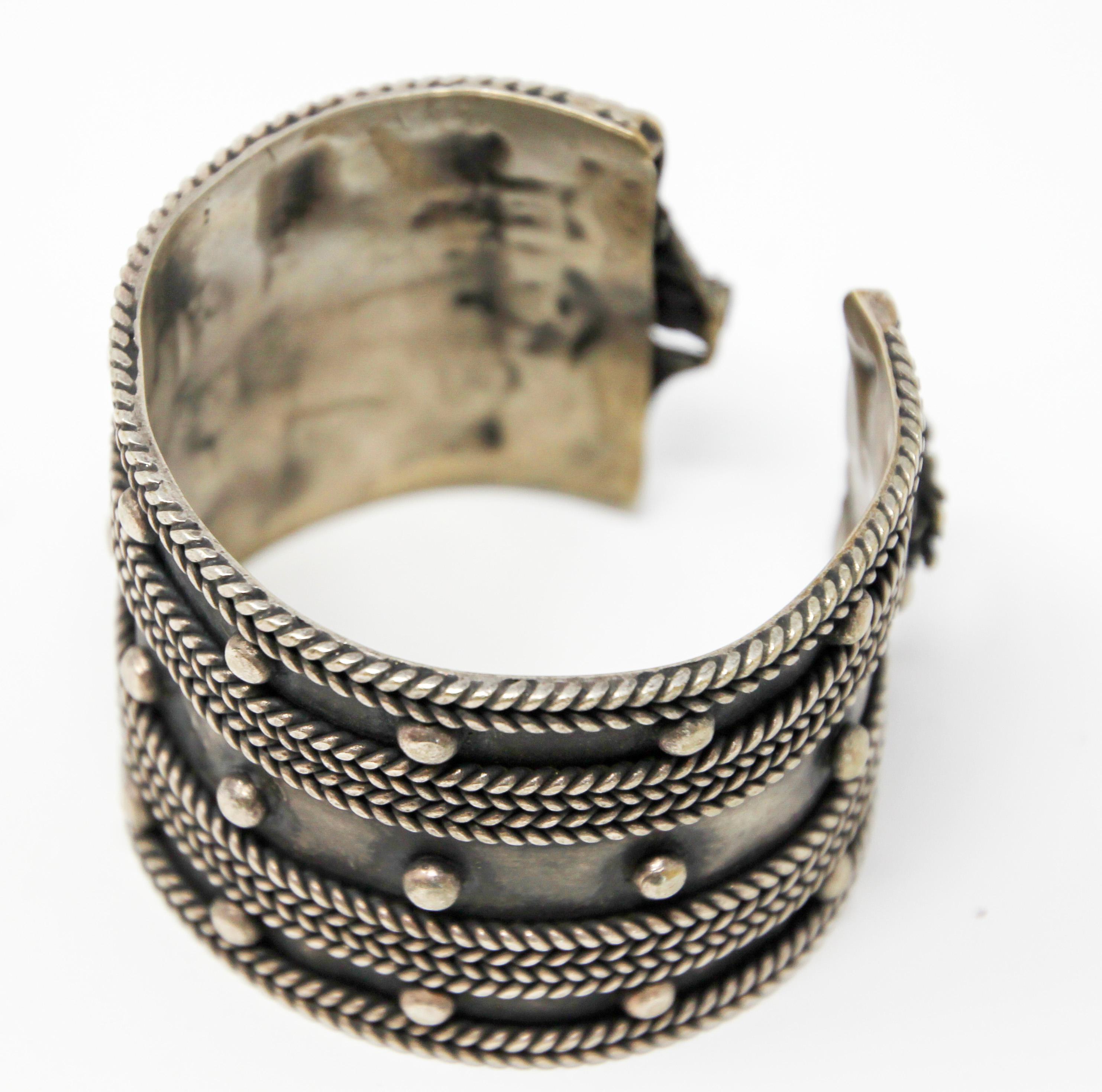 Moroccan Vintage Berber Tribal Ethnic Cuff For Sale 14