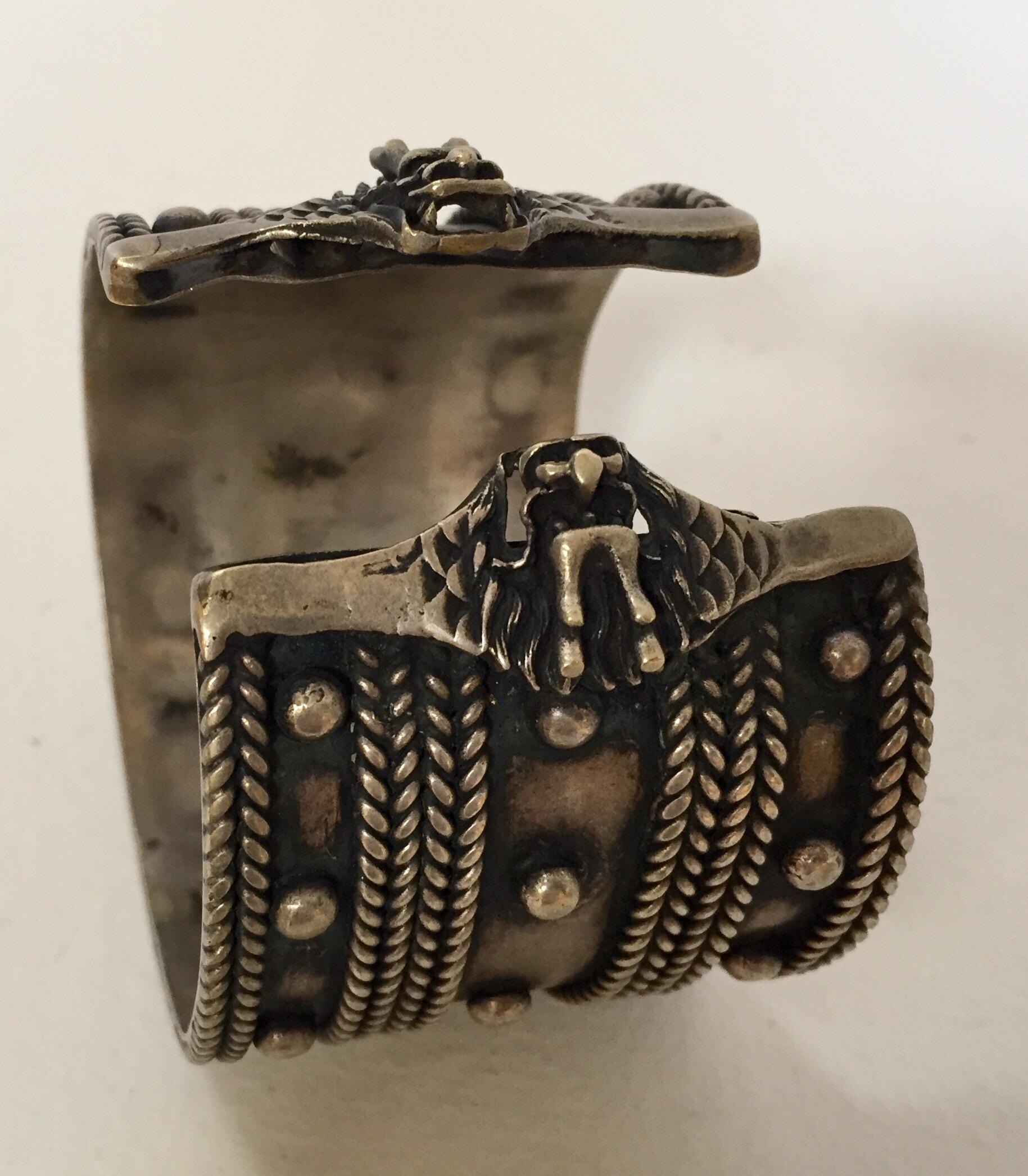 Moroccan Vintage Berber Tribal Ethnic Cuff In Good Condition For Sale In North Hollywood, CA