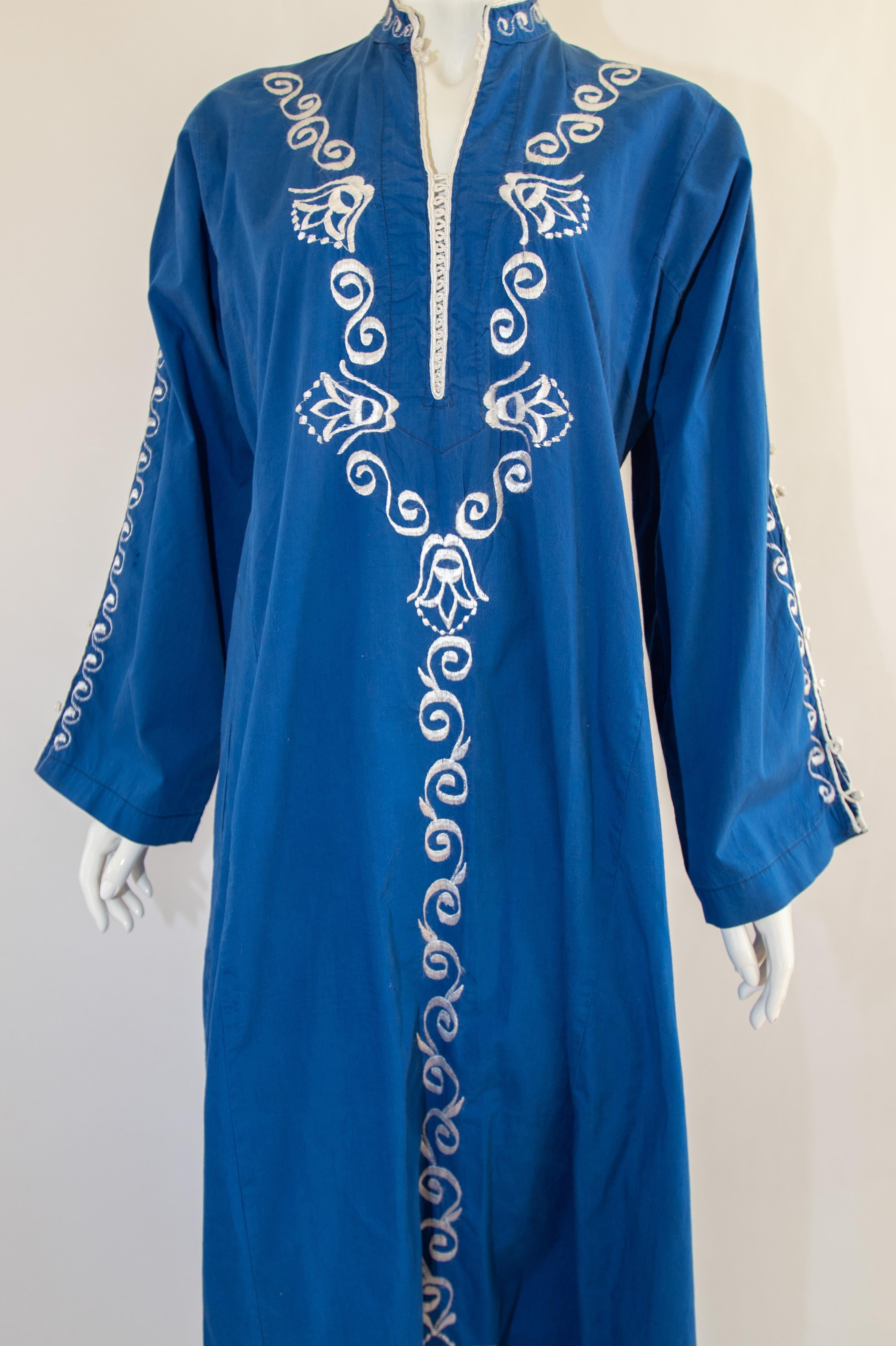 Moroccan Vintage Blue Caftan, 1970 Maxi Dress Kaftan In Good Condition For Sale In North Hollywood, CA