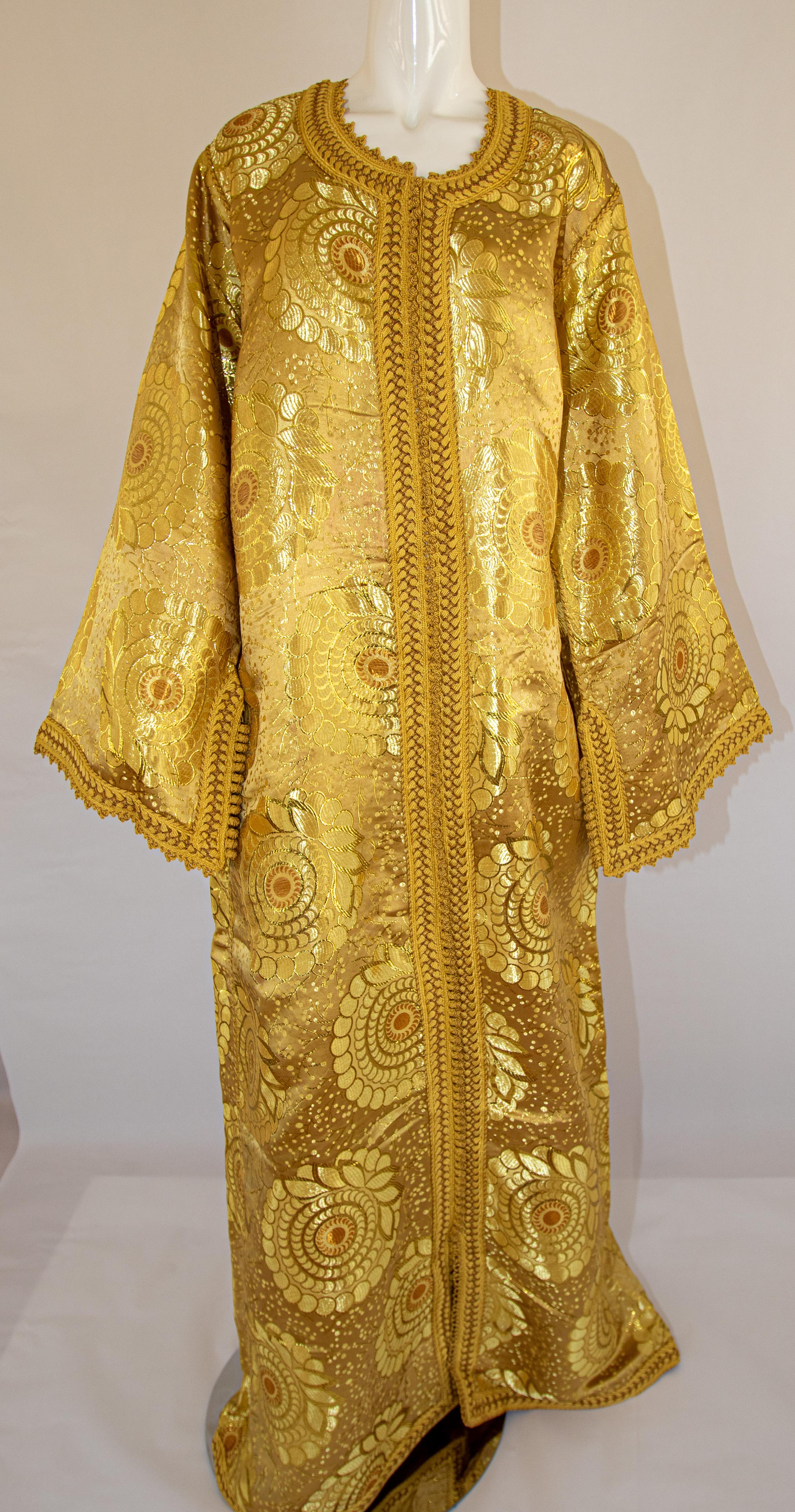 Moroccan Vintage Caftan Gown in Gold Brocade Maxi Dress Kaftan Size L to XL For Sale 8