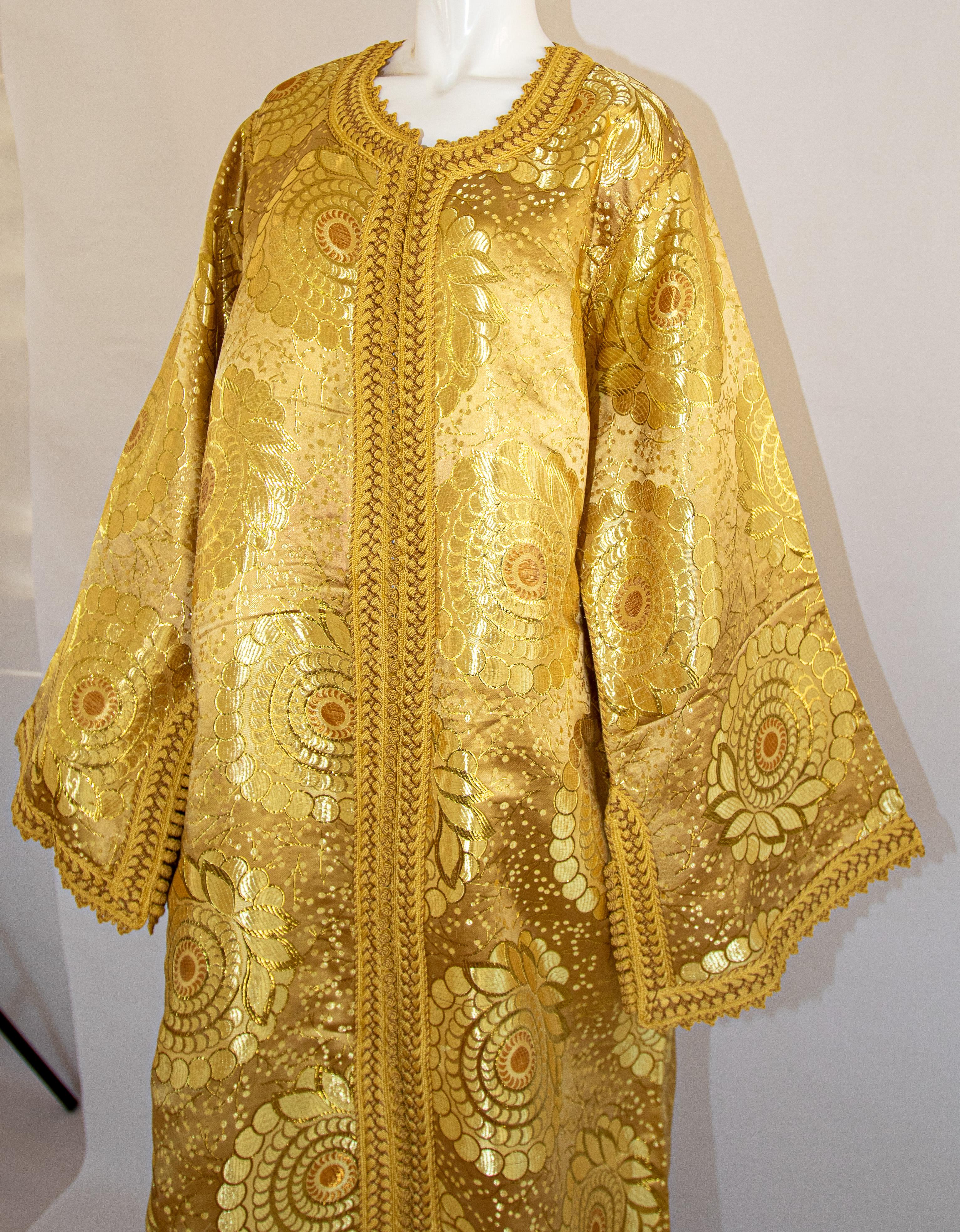 Moroccan Vintage Caftan Gown in Gold Brocade Maxi Dress Kaftan Size L to XL For Sale 9