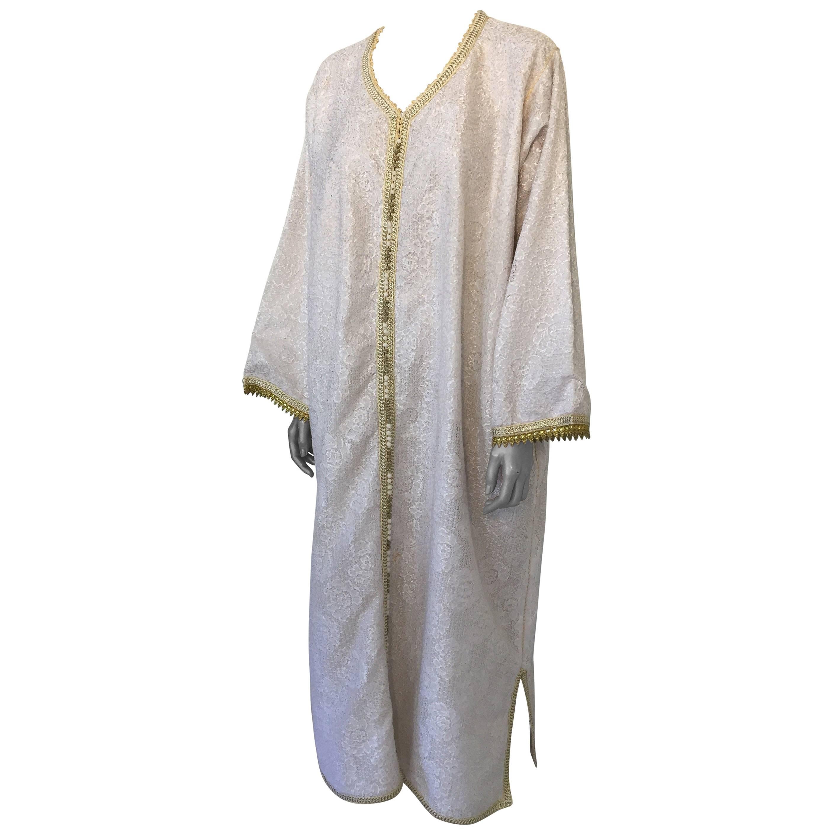 Moroccan Vintage Caftan in White and Gold Lace 1970s Kaftan Maxi Dress Large
