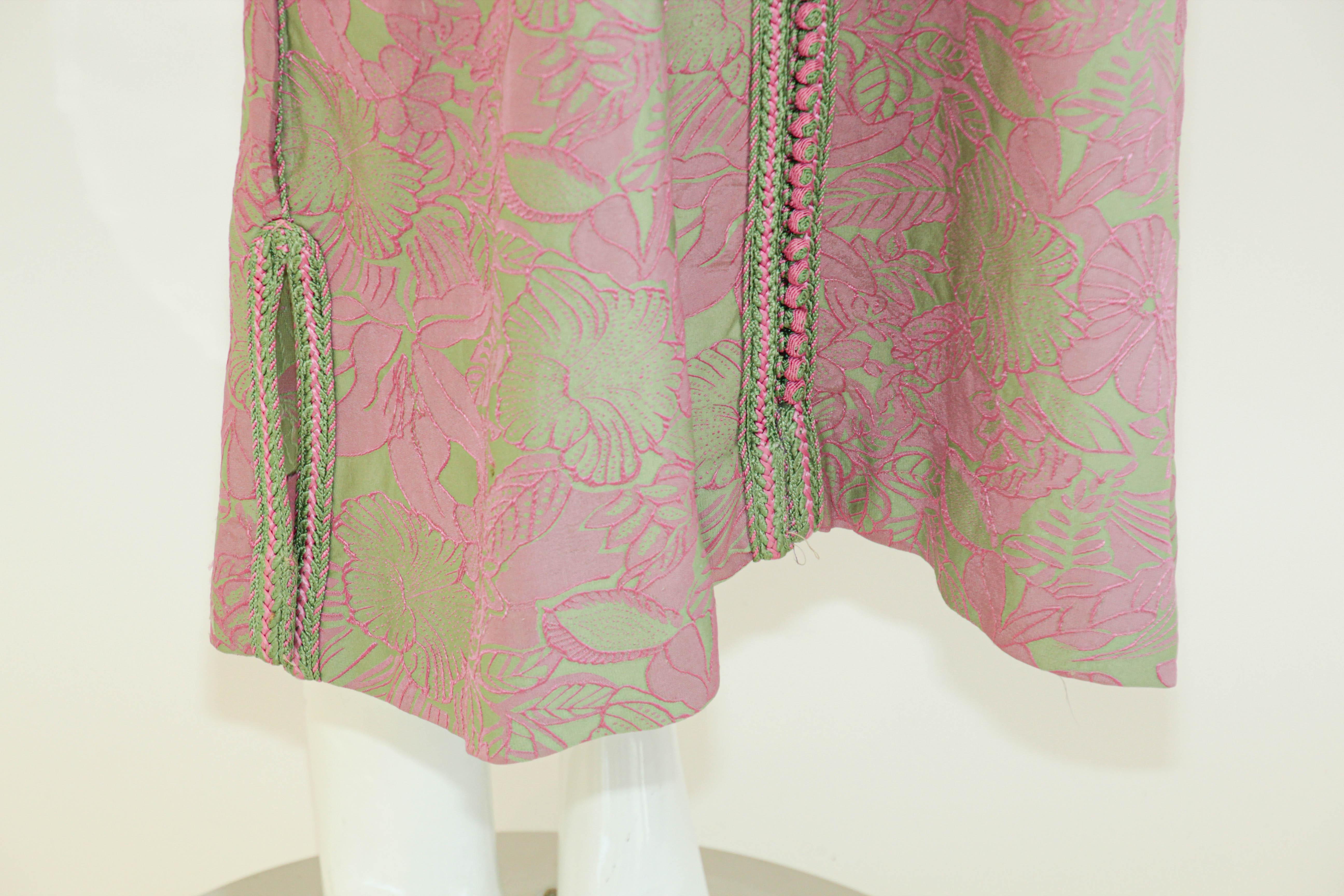 Moroccan Vintage Caftan Pink and Green Trim For Sale 6