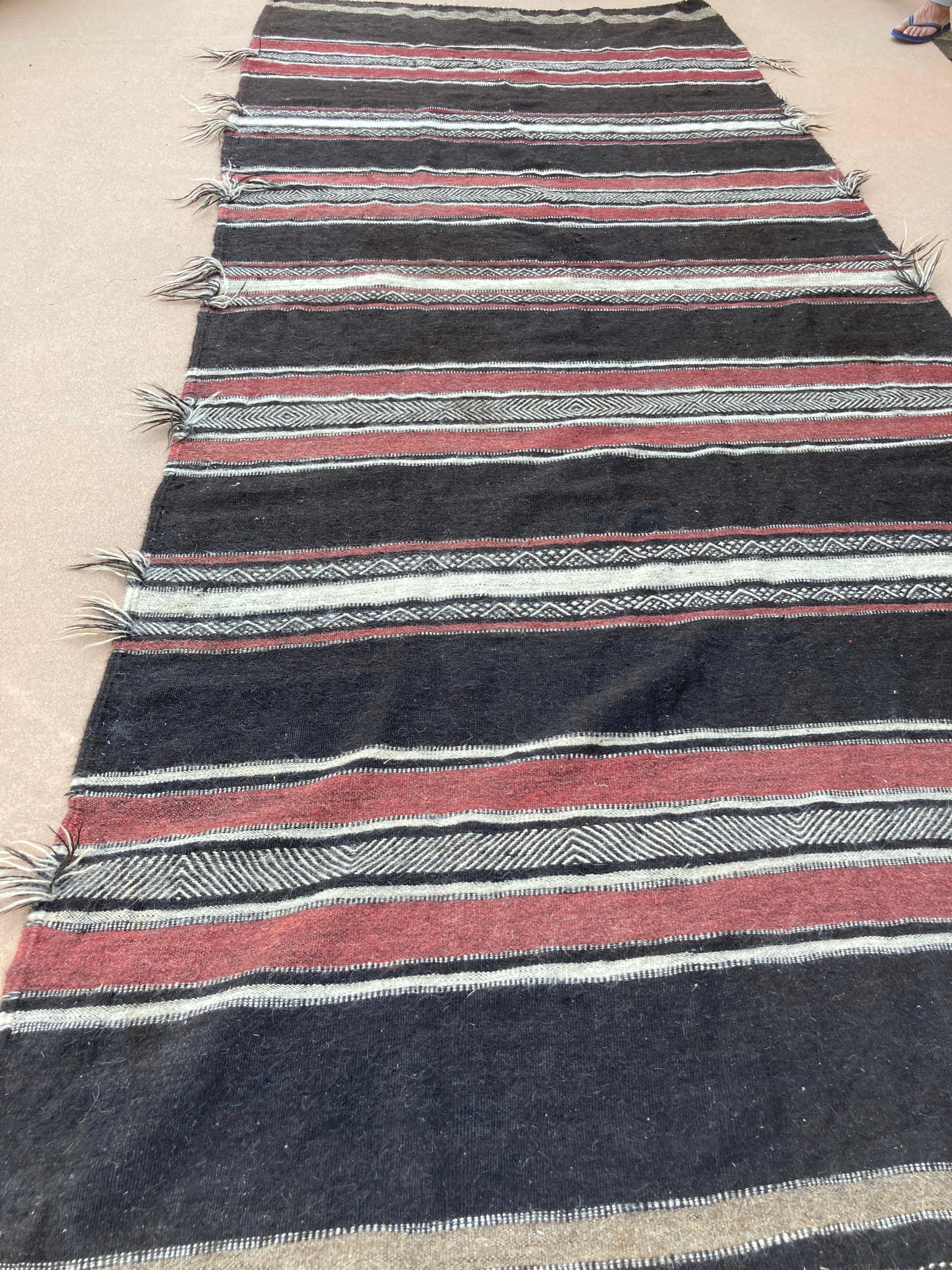 Moroccan Vintage Flat-Weave Black Camel Hair Tribal Rug For Sale 13