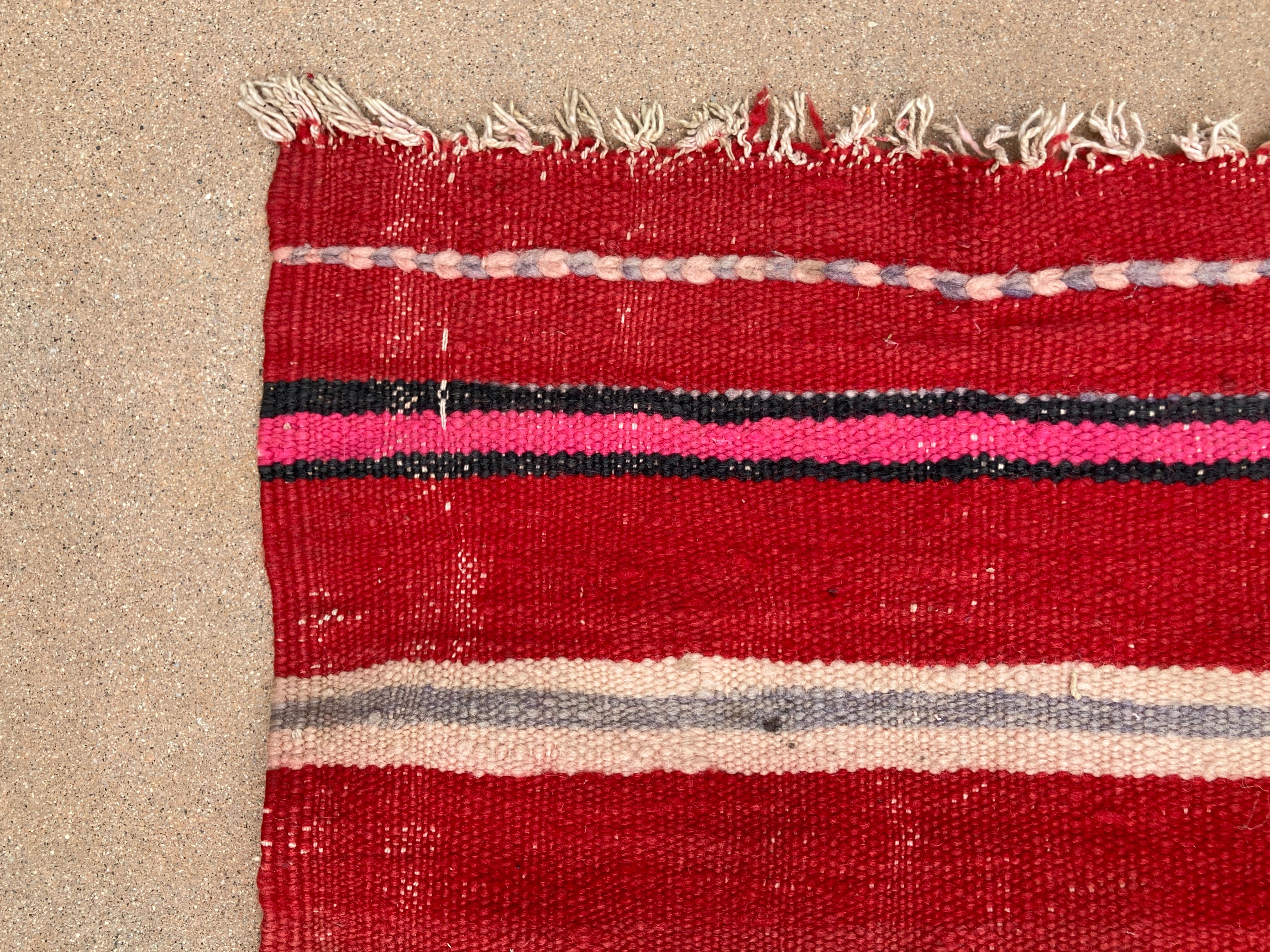 1960s Moroccan Vintage Flat-Weave Ethnic Textile Rug For Sale 6