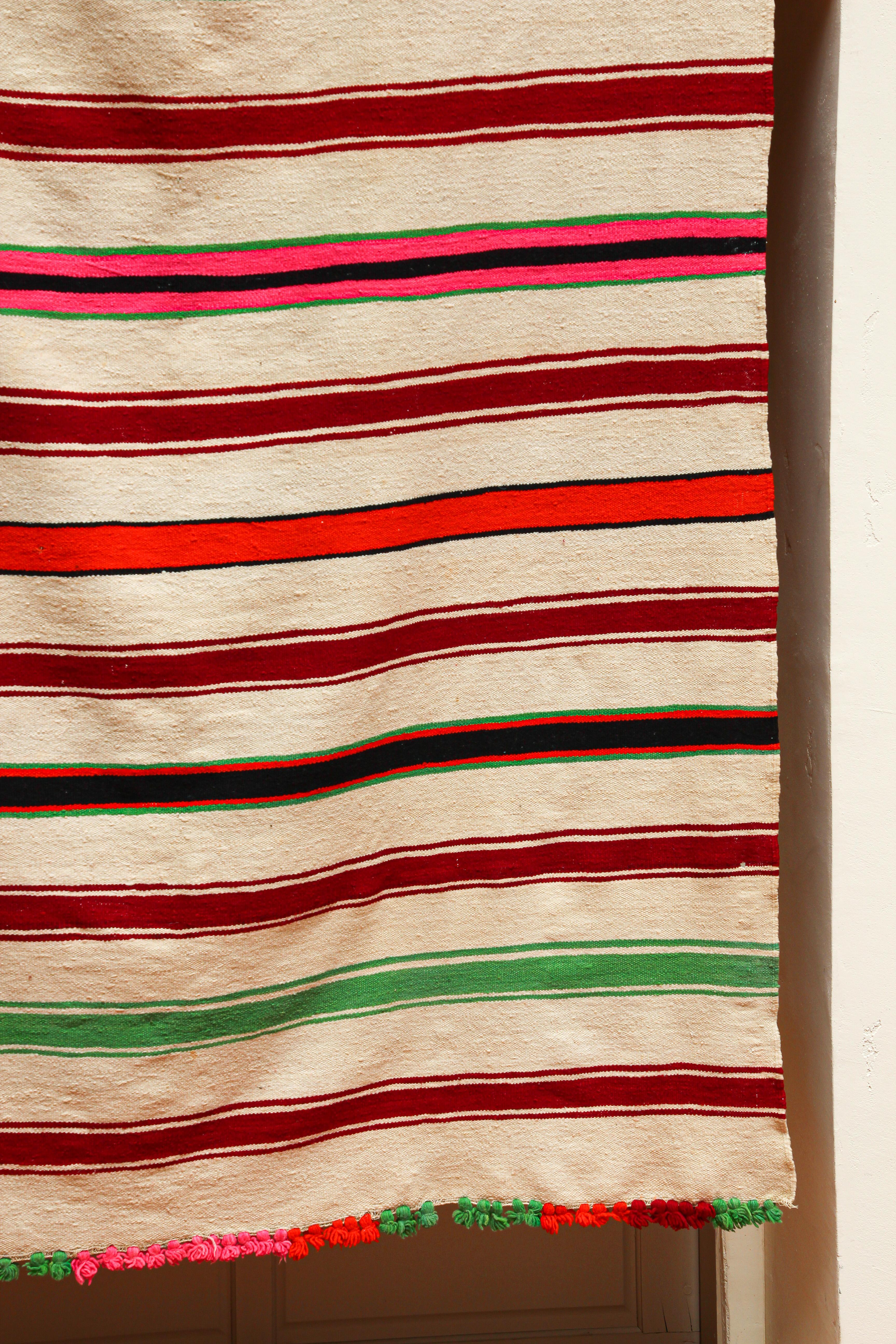 Hand-Woven Vintage 1960s Moroccan Flat-Weave Rug, Ethnic Textile Handira For Sale