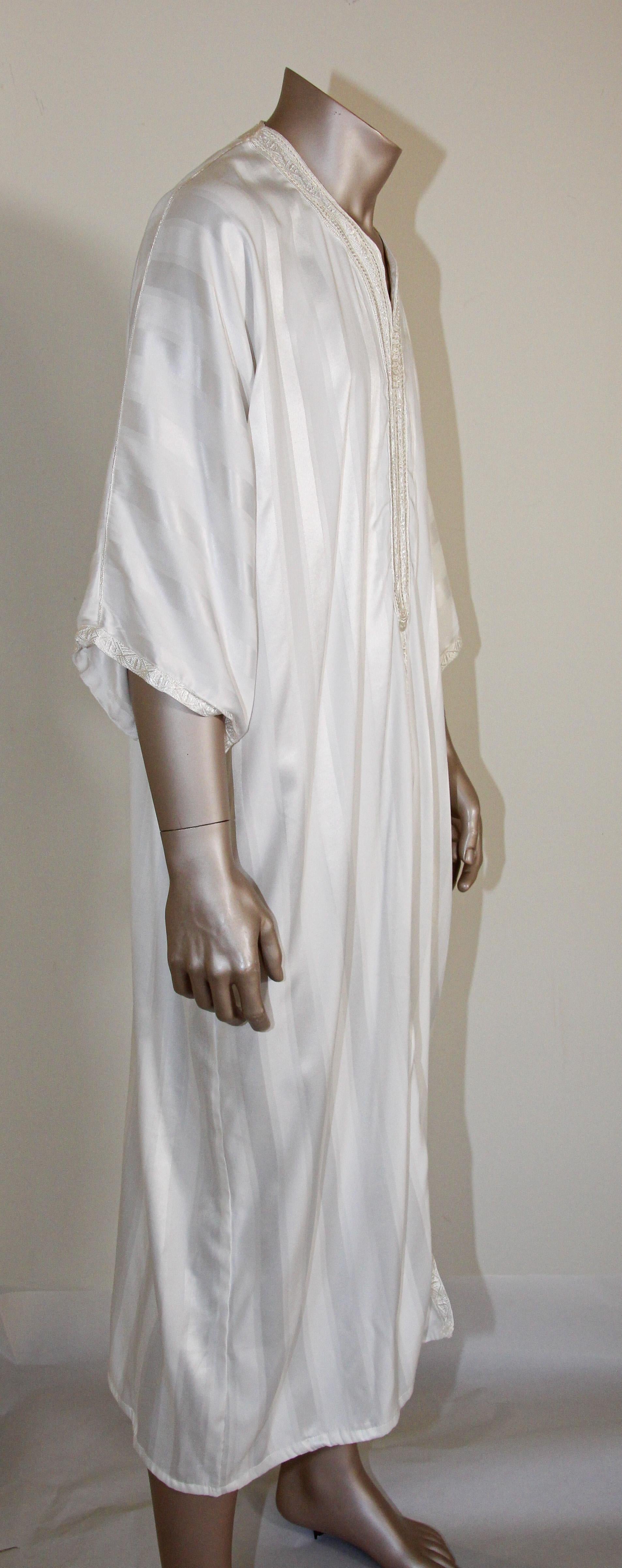 Moroccan Vintage Gentleman White Caftan For Sale 4