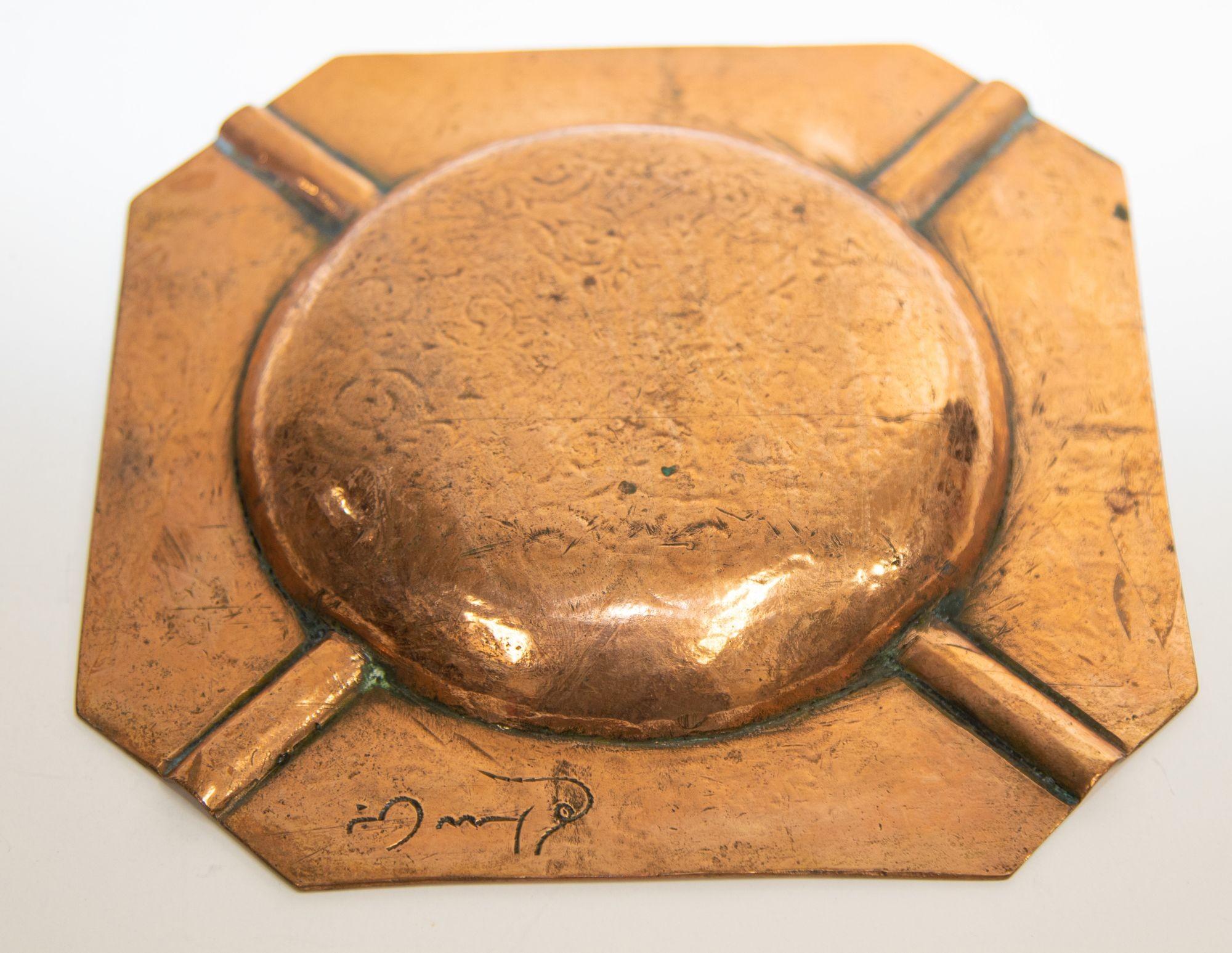 Moroccan Vintage Hammered Copper Ashtray in Moorish Design Octagonal Dish 1950's 2