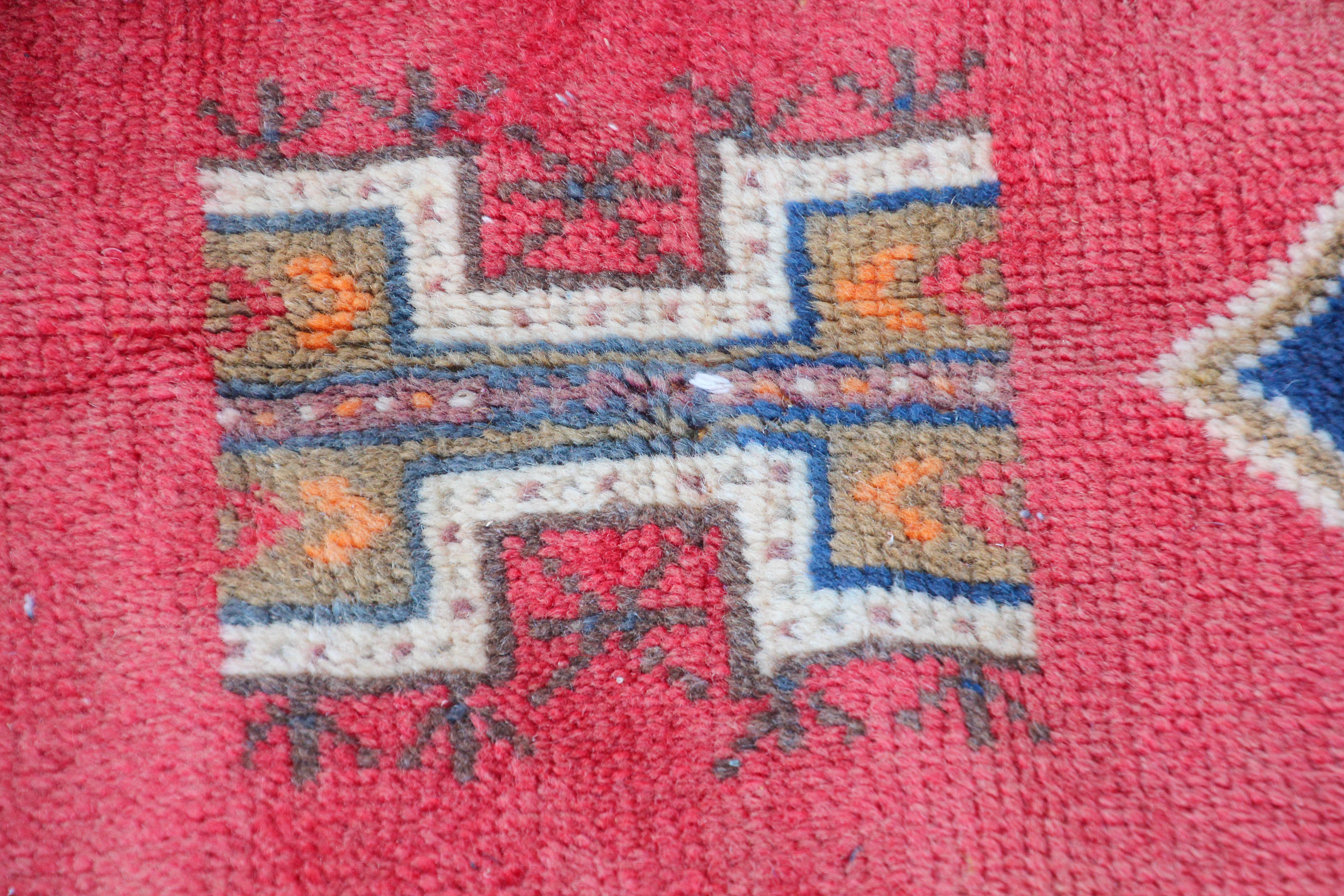 1960s Moroccan Vintage Hand-Woven Berber Rug For Sale 11