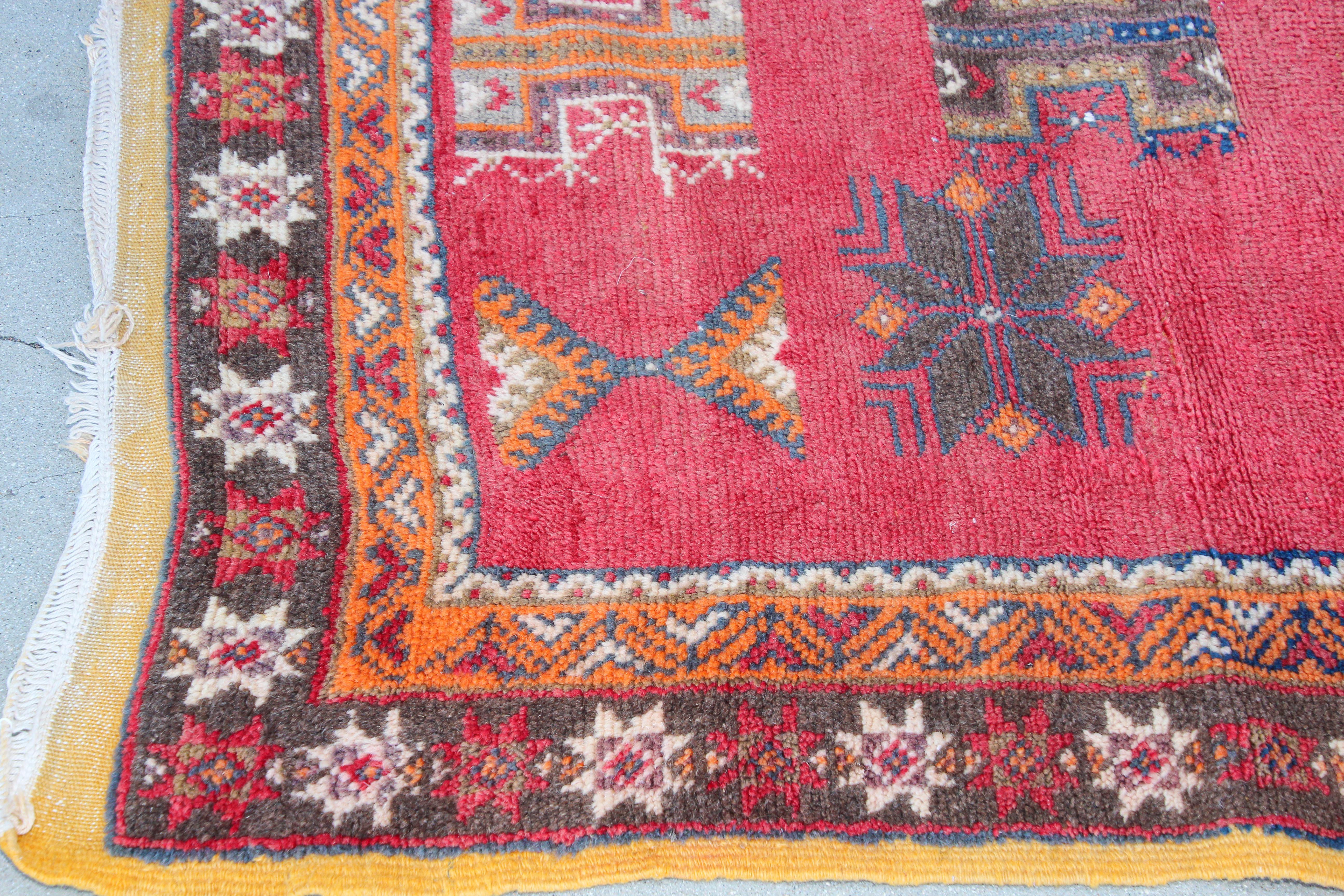1960er Marokkanischer handgewebter Berberteppich im Vintage-Stil im Angebot 12
