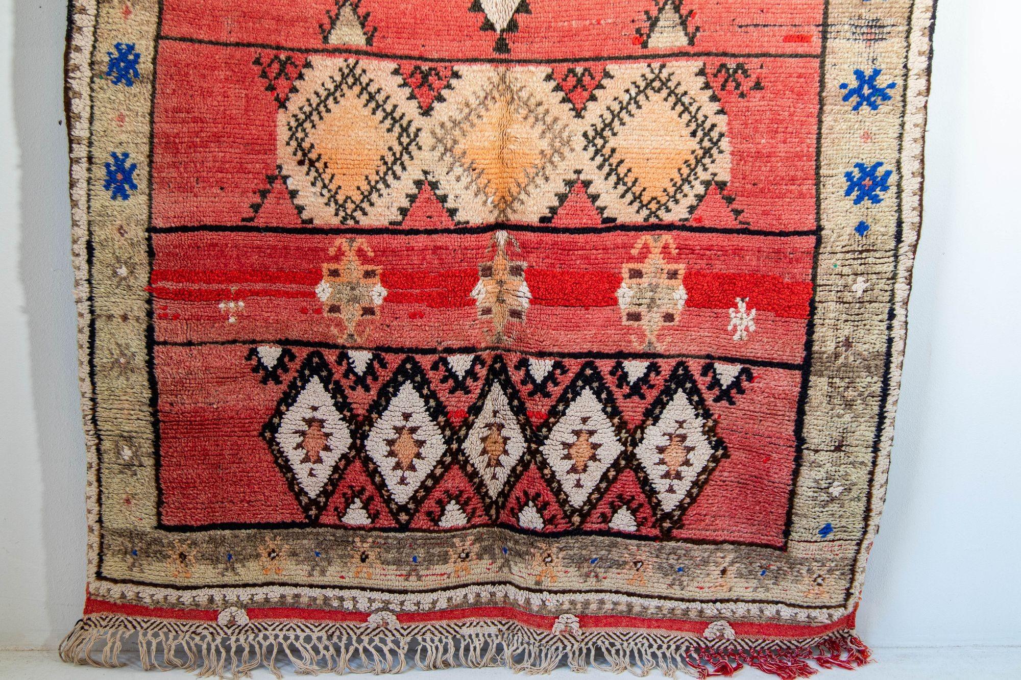 Alfombra Bereber Boujad Vintage Marroquí Tejida a Mano, circa 1960 Teñido con vegetales en venta