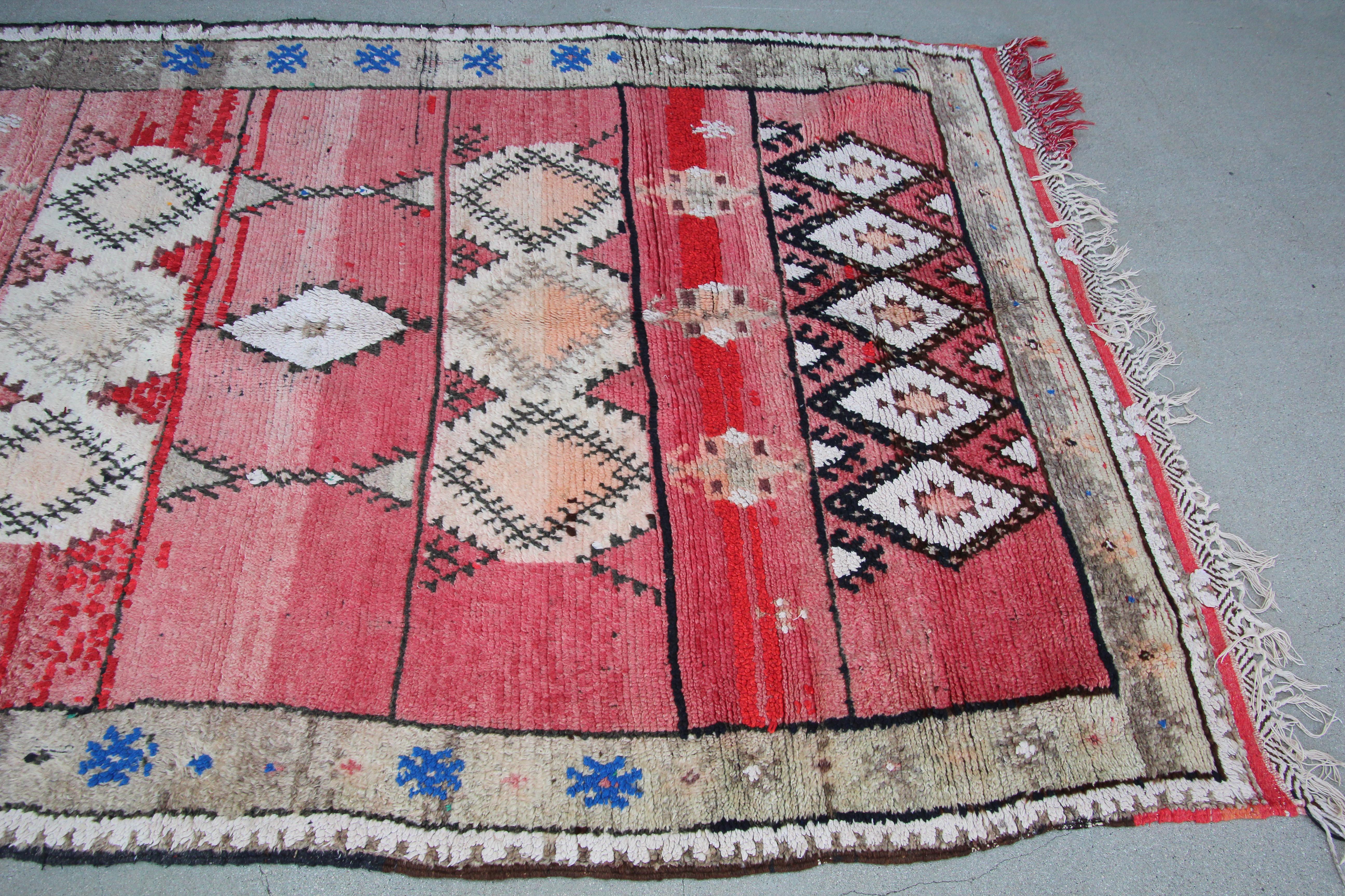 20th Century Moroccan Vintage Hand-Woven Boujad Berber Rug, circa 1960 For Sale